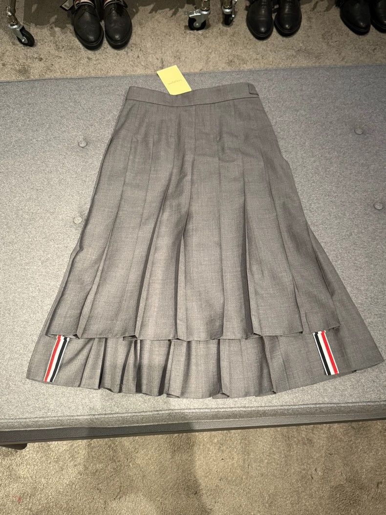 Thom Browne Thom Browne A pleated skirt Size 26" / US 2 / IT 38 - 3 Thumbnail
