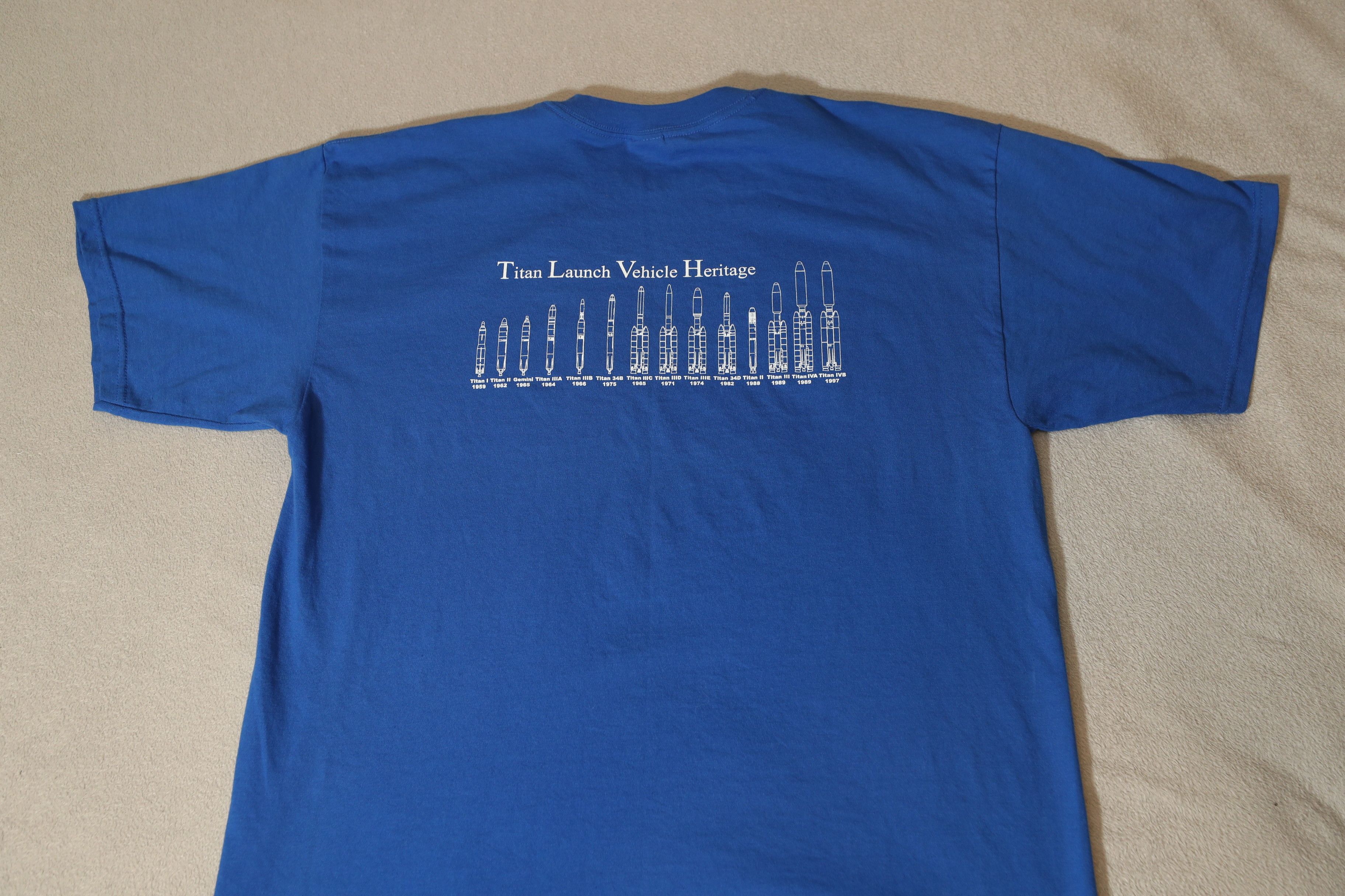 Gildan × Vintage Lockheed Martin Titan Launch Vehicle Heritage Tee (XL) Size US XL / EU 56 / 4 - 7 Thumbnail