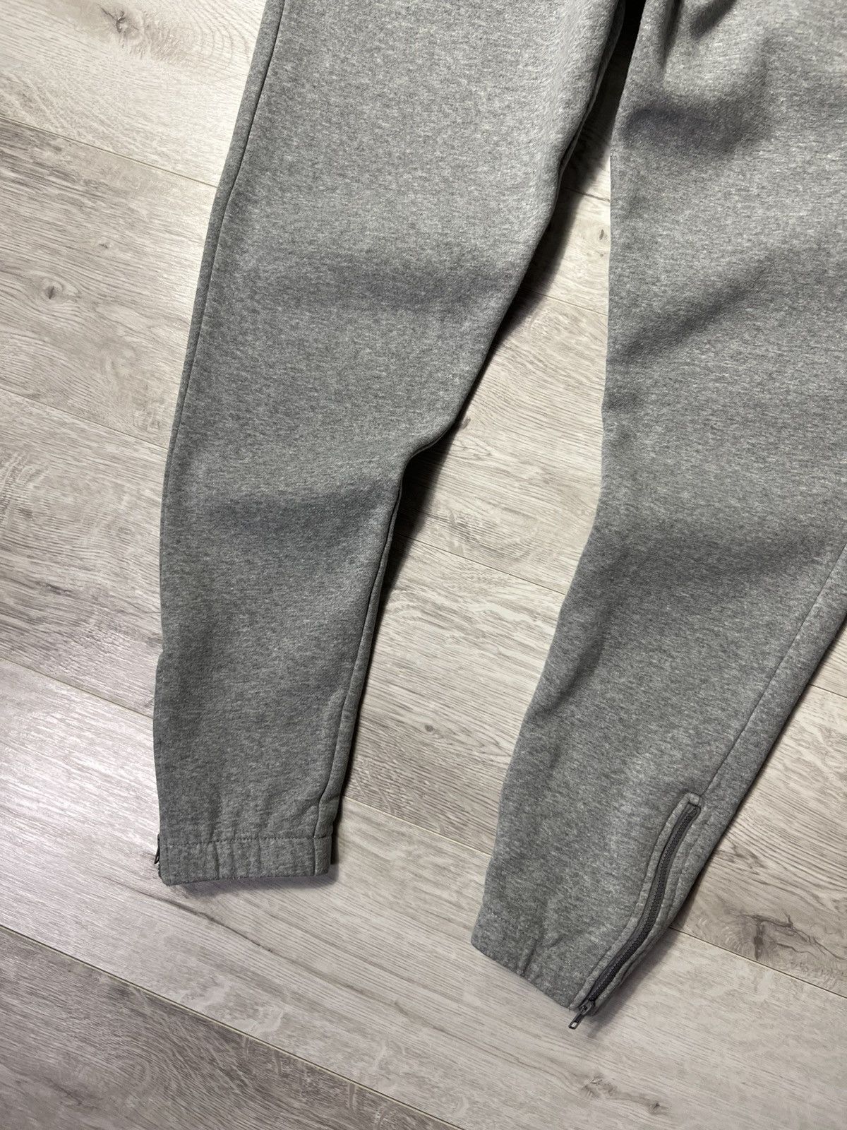 Trapstar London Rare Grey Chenille Trapstar London Tracksuit Hoodie + Pants Size US M / EU 48-50 / 2 - 11 Thumbnail