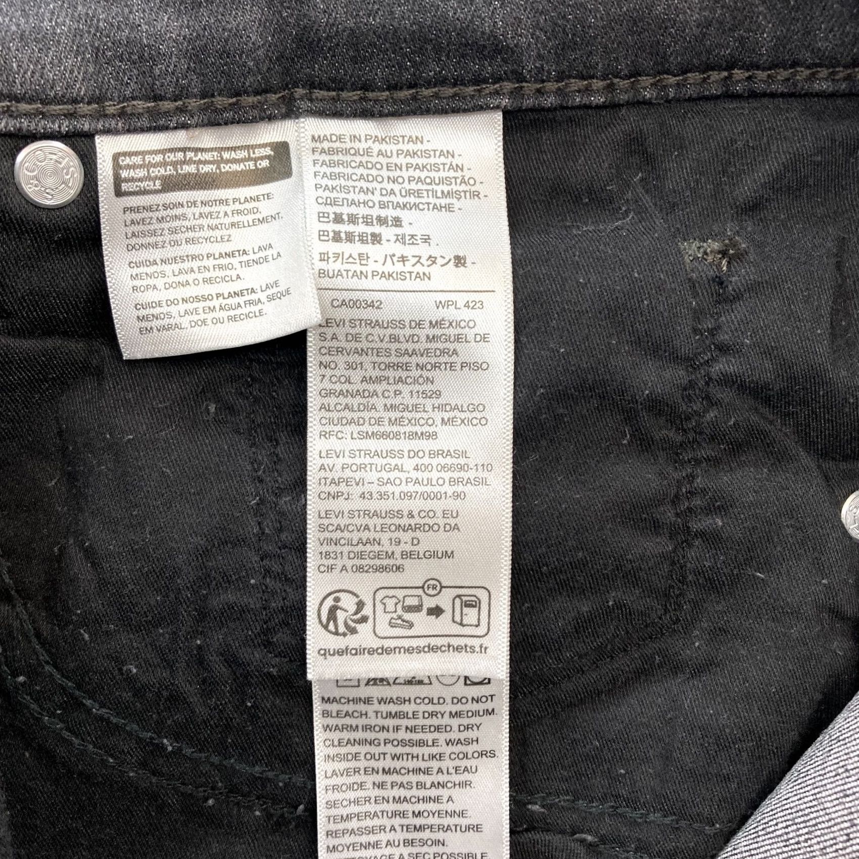 Levi's Levi's 311 Shaping Skinny Jeans Women's 30 Black Stretch Denim Mid Rise Pants Jeans Size 30" / US 8 / IT 44 - 7 Thumbnail