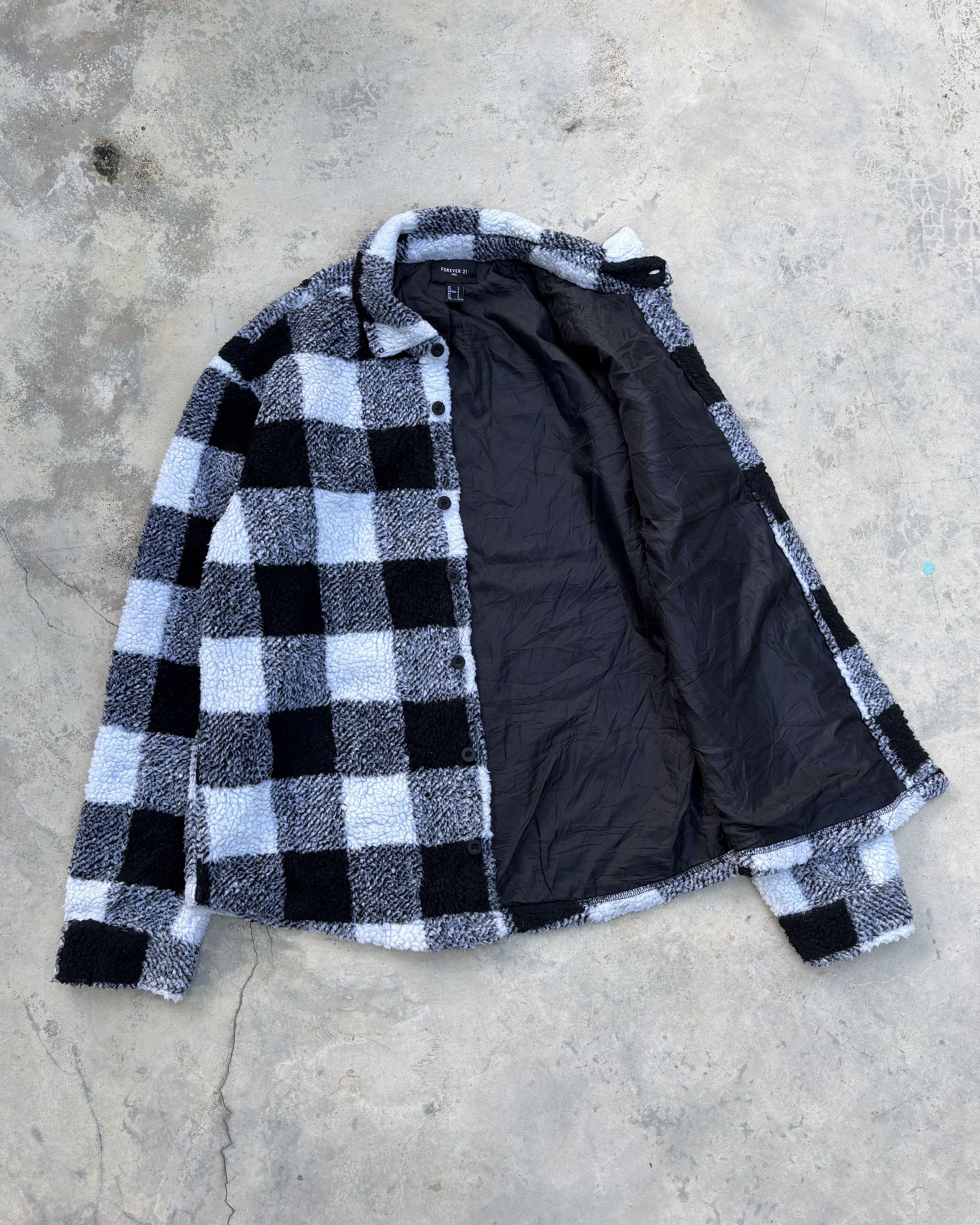 Forever 21 Black & White Sherpa Fleece Checkered Overshirt Size US M / EU 48-50 / 2 - 4 Thumbnail