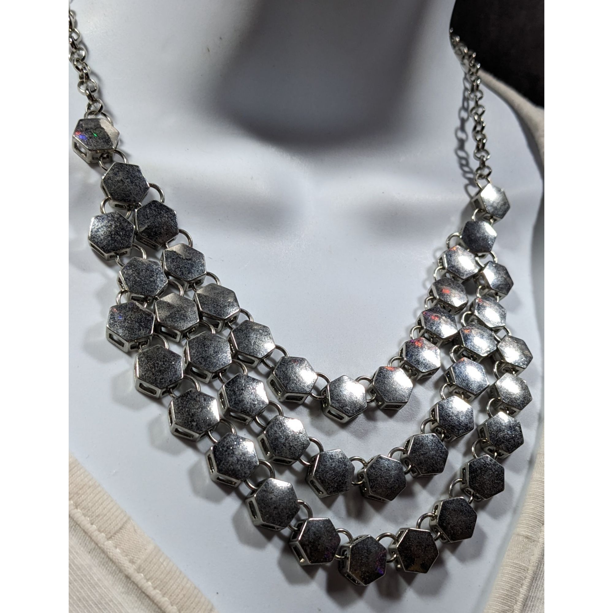 Other Charming Charlie Modern Hexagonal Concave Multilayer Link Ne Size ONE SIZE - 6 Thumbnail