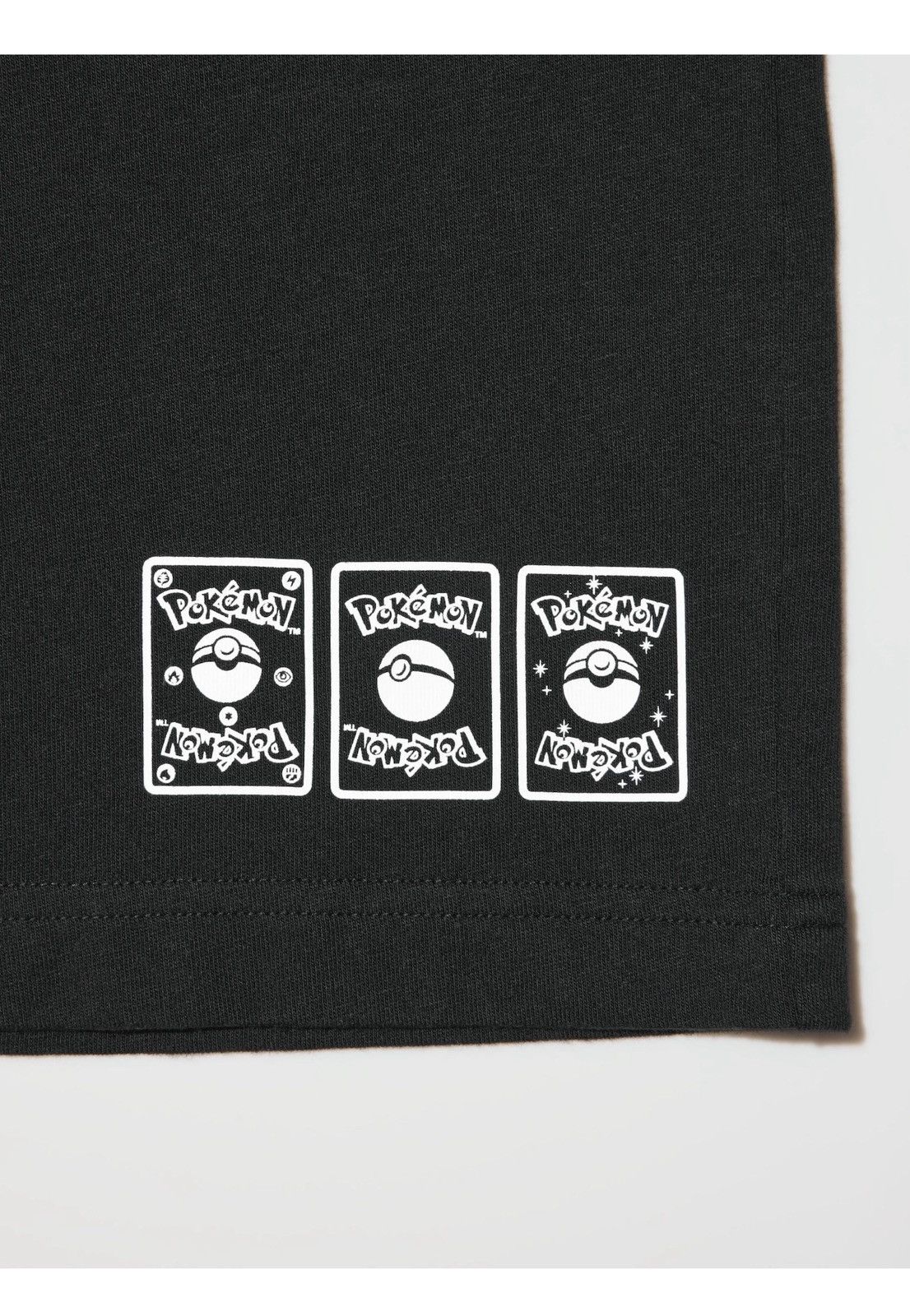 Pokemon × Uniqlo *New* Pokémon x Uniqlo UT Graphic T-Shirt / Pikachu Size US M / EU 48-50 / 2 - 7 Thumbnail