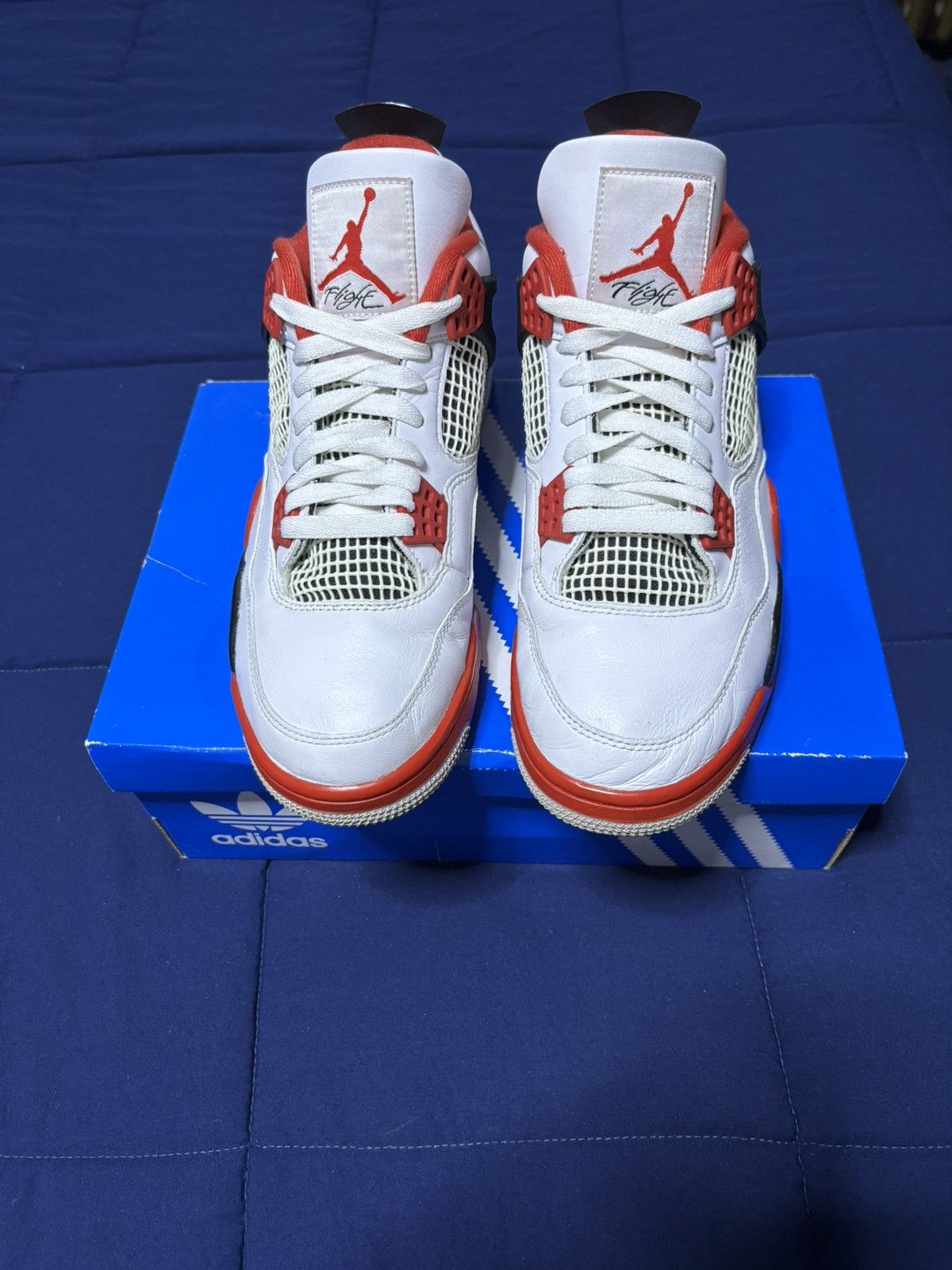 Jordan Brand Jordan 4 Retro OG Fire Red 2020 Size 10.5 Size US 10.5 / EU 43-44 - 2 Thumbnail