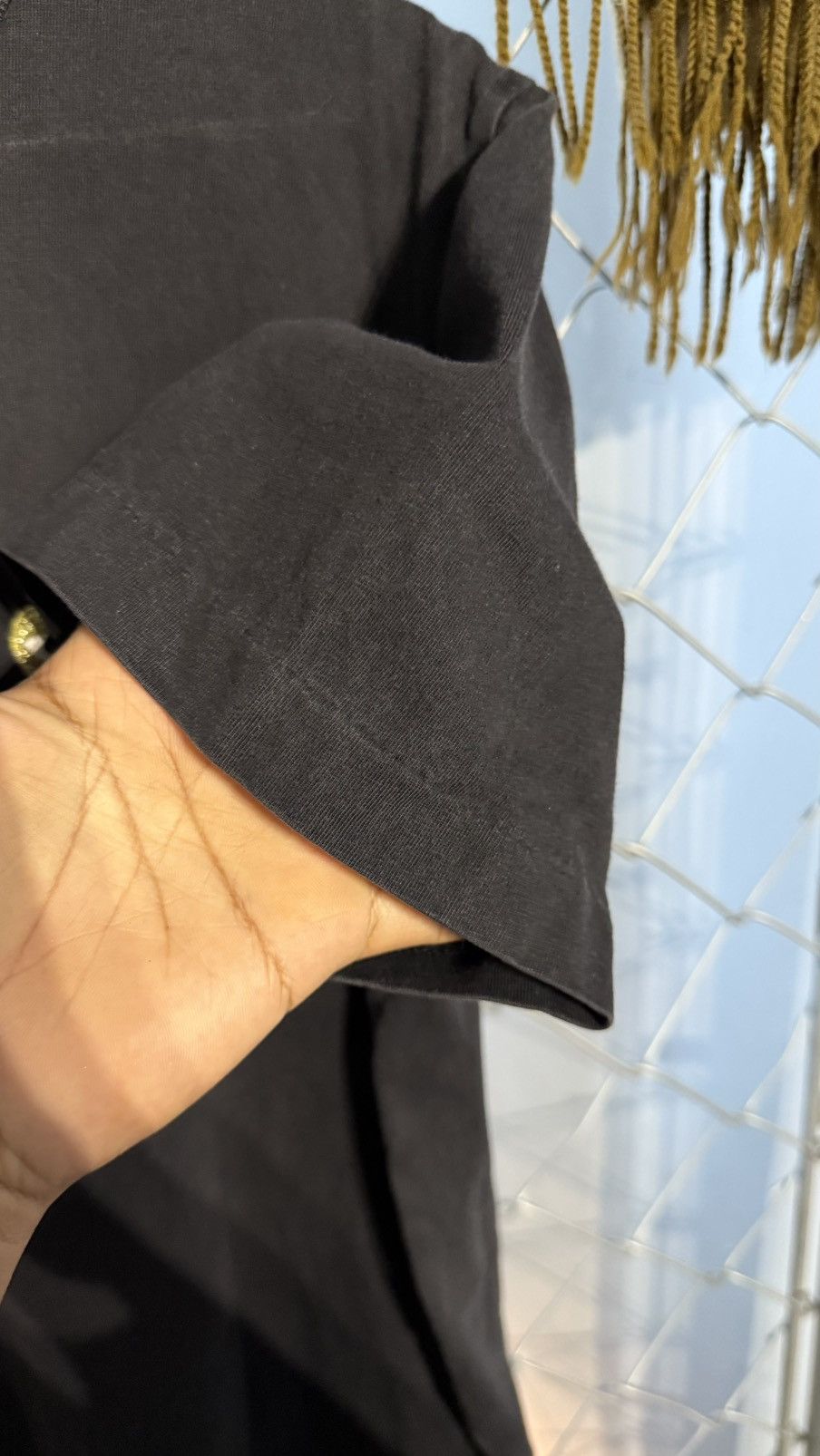 Comme des Garcons COMME DES GARCONS CDG GOLD HEART LOVE SINGLE DINGLE BLACK TE Size US XL / EU 56 / 4 - 8 Thumbnail