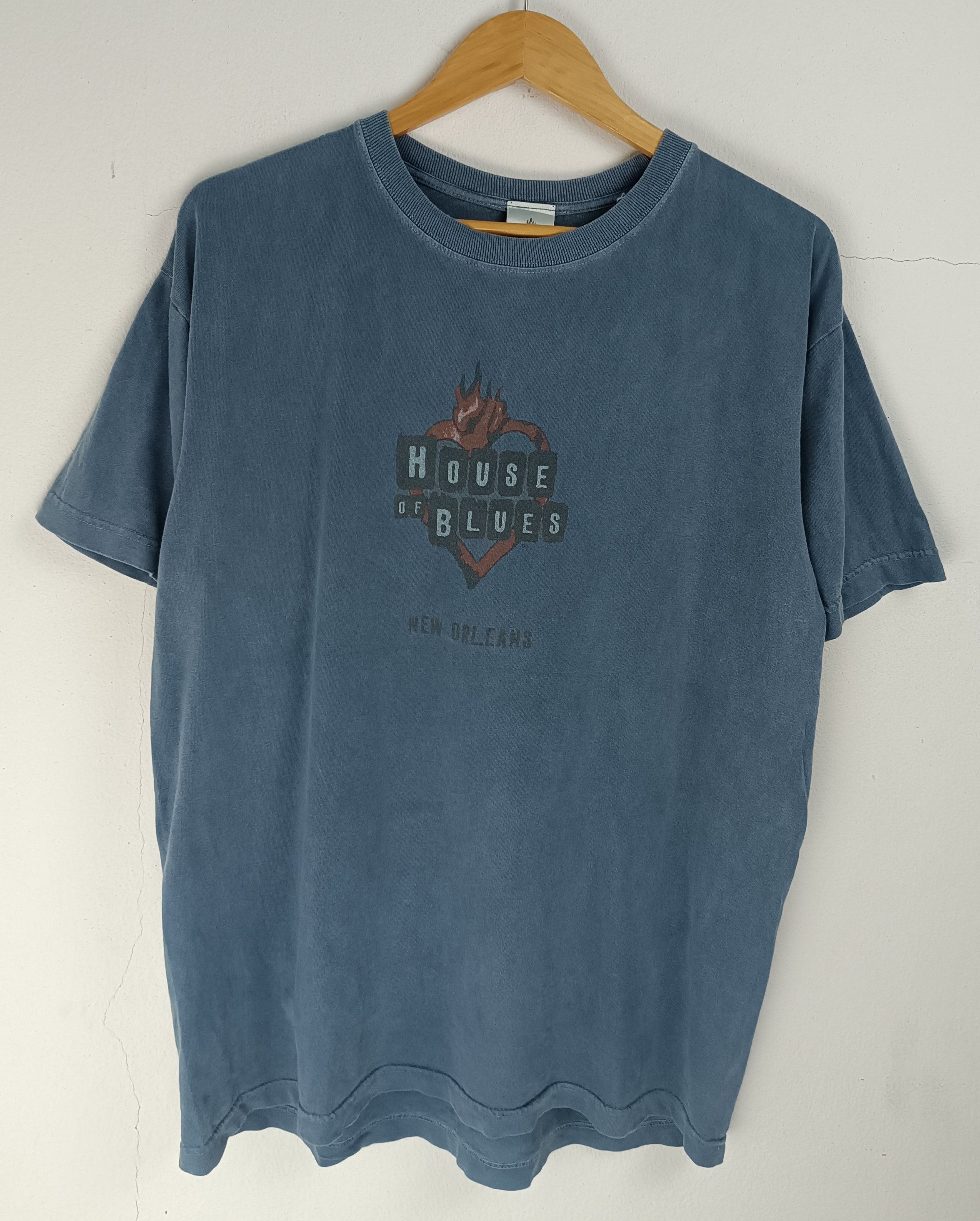 Band Tees VINTAGE Y2K HOUSE OF BLUES NEW ORLEANS TEE hard rock music Size US L / EU 52-54 / 3 - 3 Thumbnail