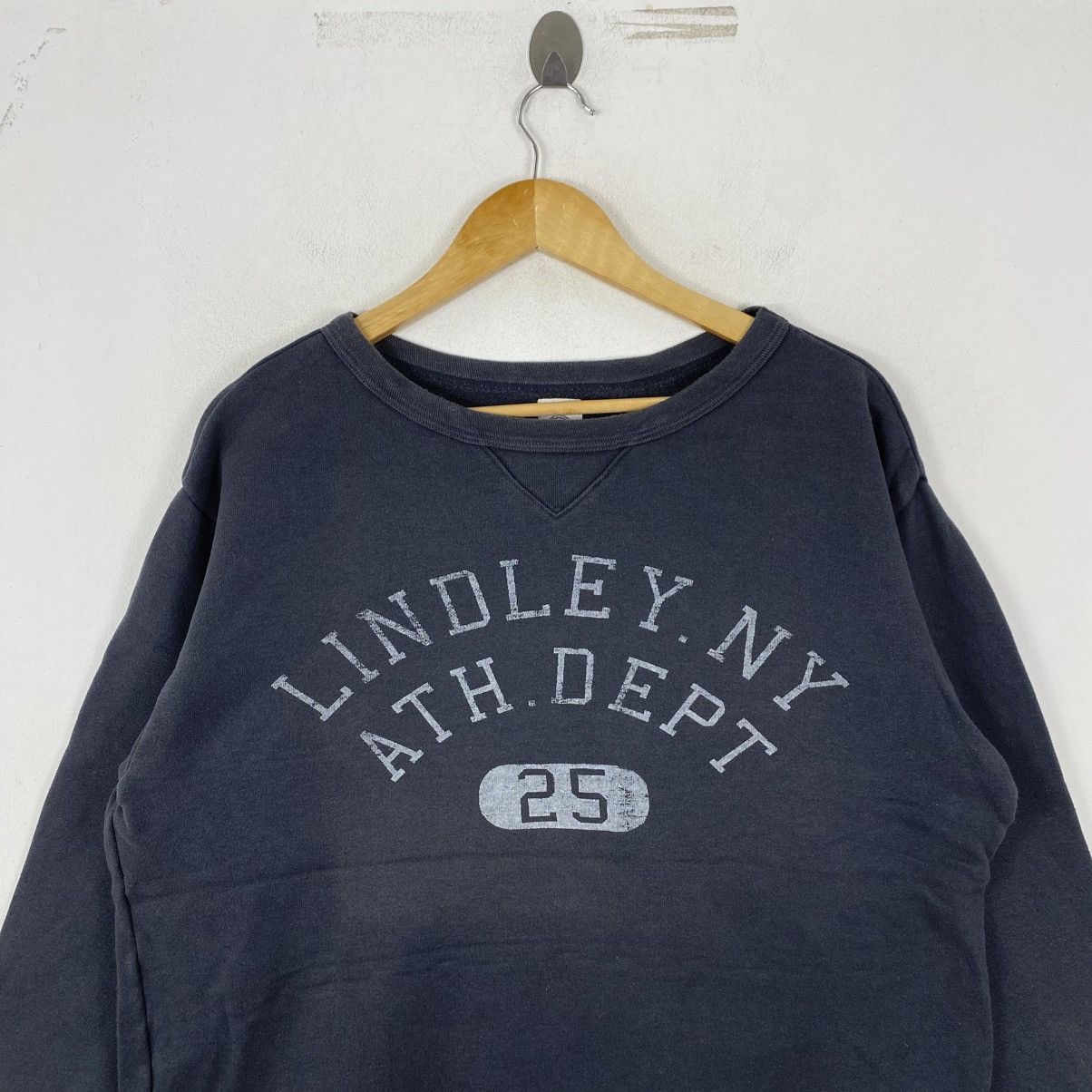 Japanese Brand Lab Works Vintage Lindley NY Ath Dept Sweatshirt Navy L Size US L / EU 52-54 / 3 - 3 Thumbnail