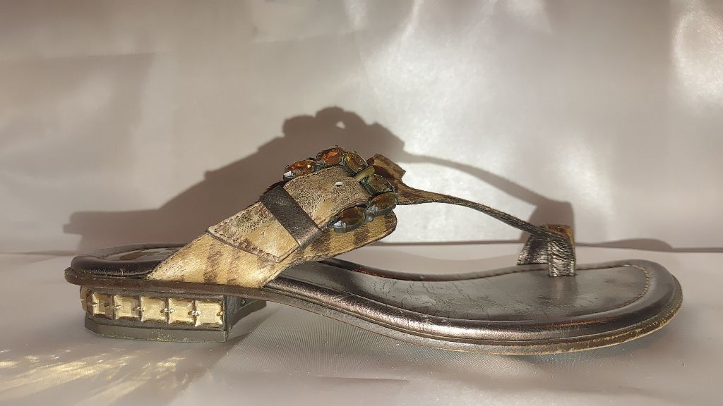 Donald Pliner Donald J. Pliner Glory Sandals Size 7.5M Size US 7.5 / IT 37.5 - 2 Thumbnail