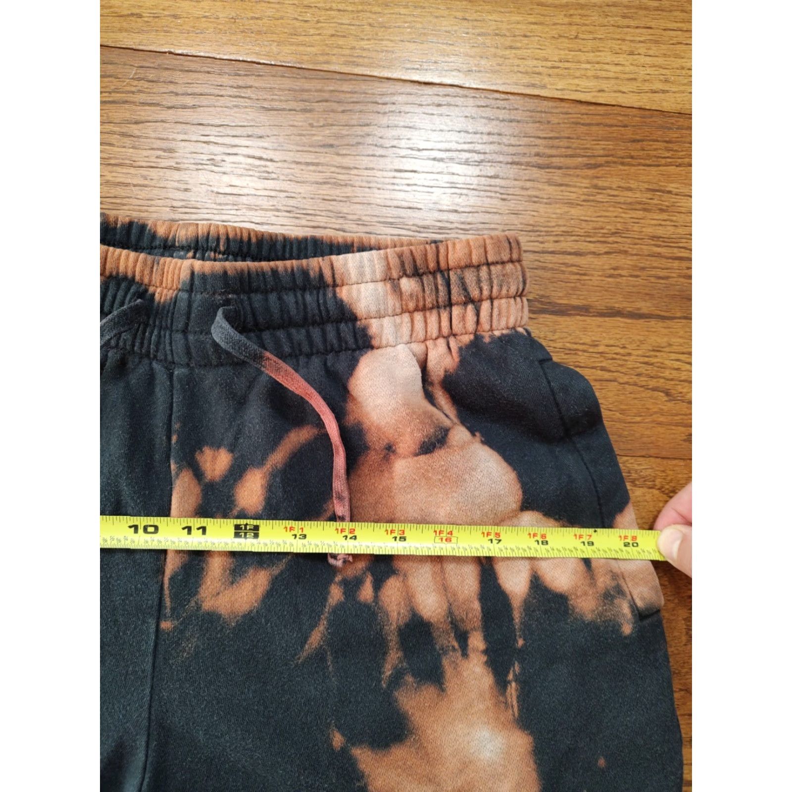 Under Armour Under Armour Sweat Shorts Black Tie Dye Acid Wash Mens Medium Logo Sweat Shorts Tie Dye Athletic Size US 28 / EU 44 - 5 Thumbnail
