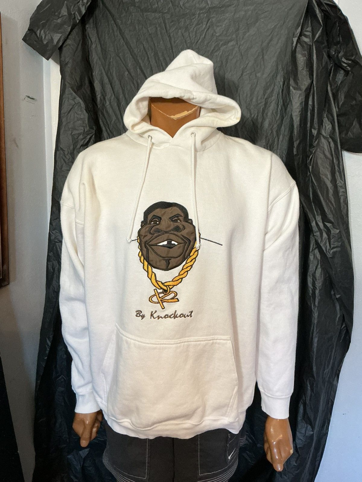 Other Vintage 90s Y2K Knockout Rap Gold Chain Embroidered Hoodie Size US XXL / EU 58 / 5 - 17 Thumbnail