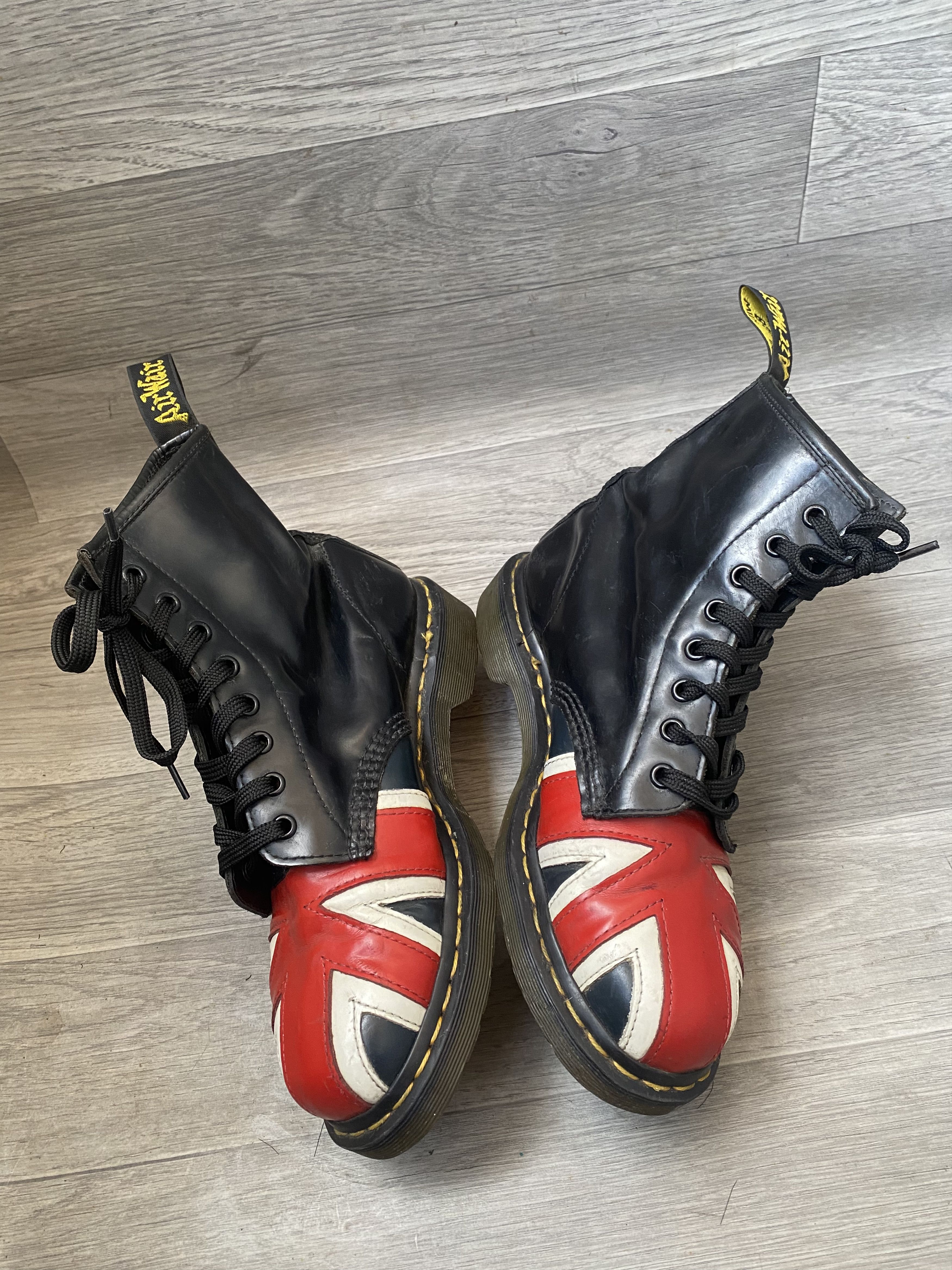Dr. Martens Dr martens union jack british flag boots sz 40 Size US 7 / EU 40 - 8 Thumbnail