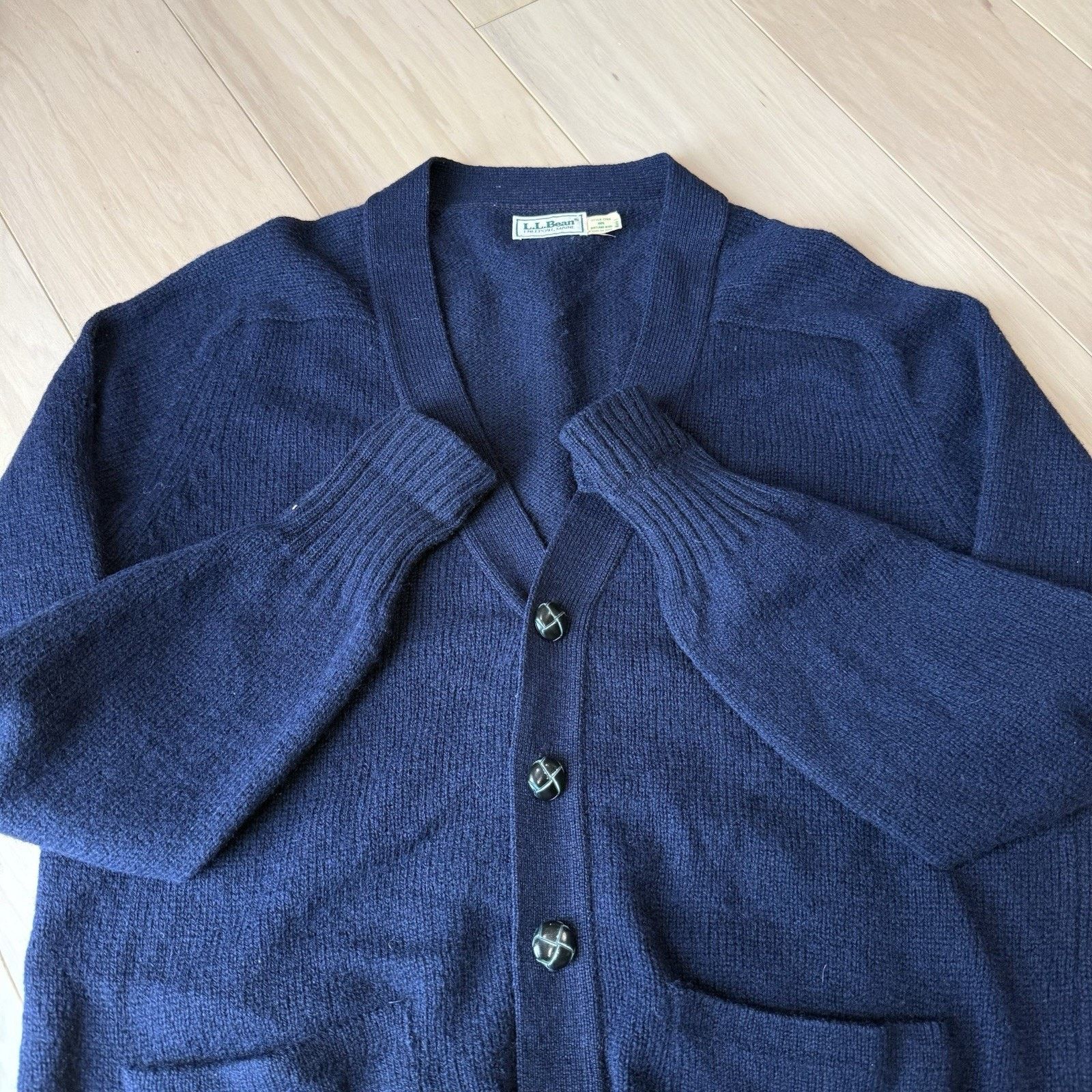 L.L. Bean Vintage LL Bean Shetland Wool Cardigan Large Navy Winter Size US L / EU 52-54 / 3 - 4 Thumbnail
