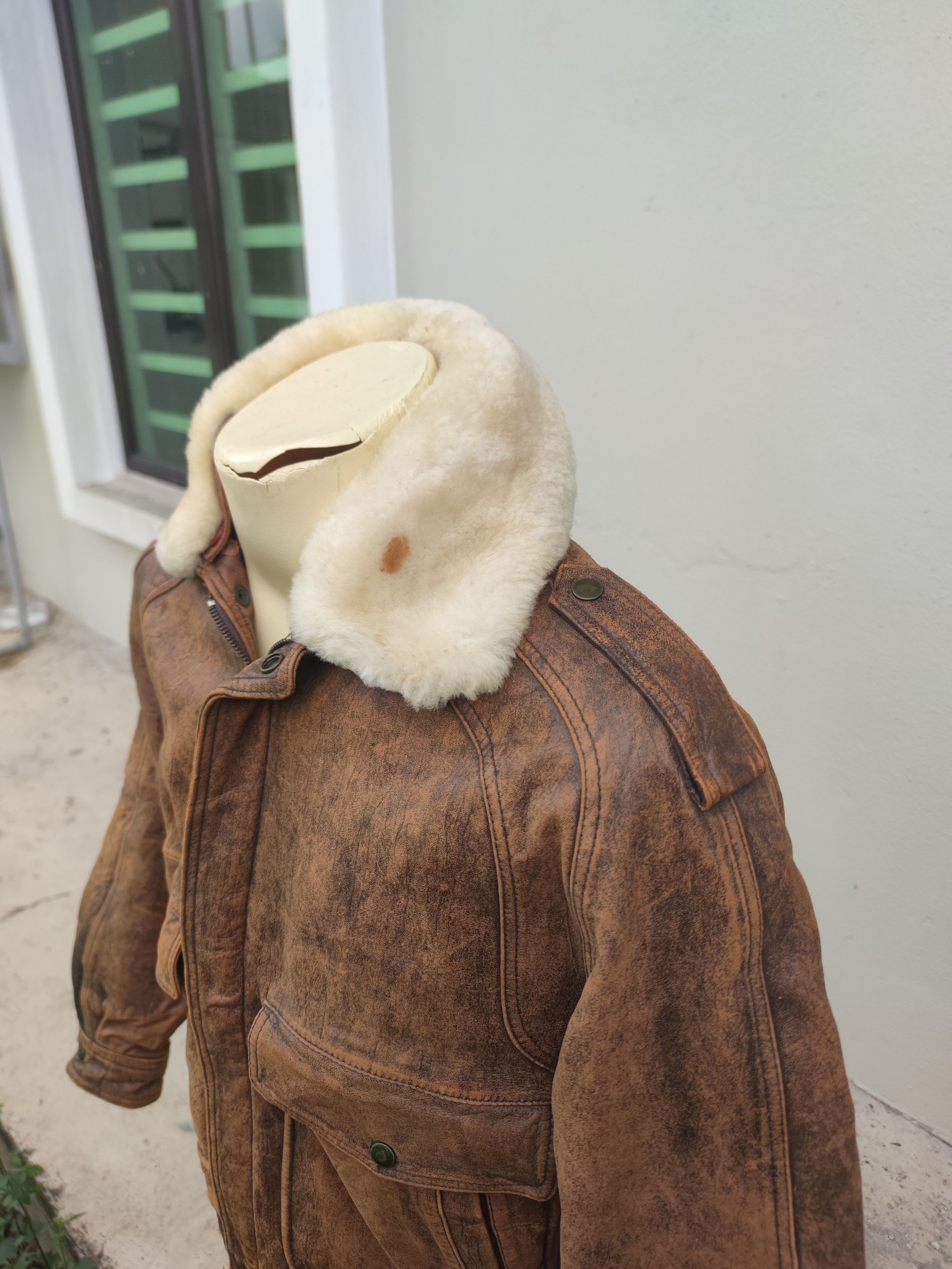 Vintage Vintage Flight Bomber Leather Jacket Size US L / EU 52-54 / 3 - 3 Thumbnail