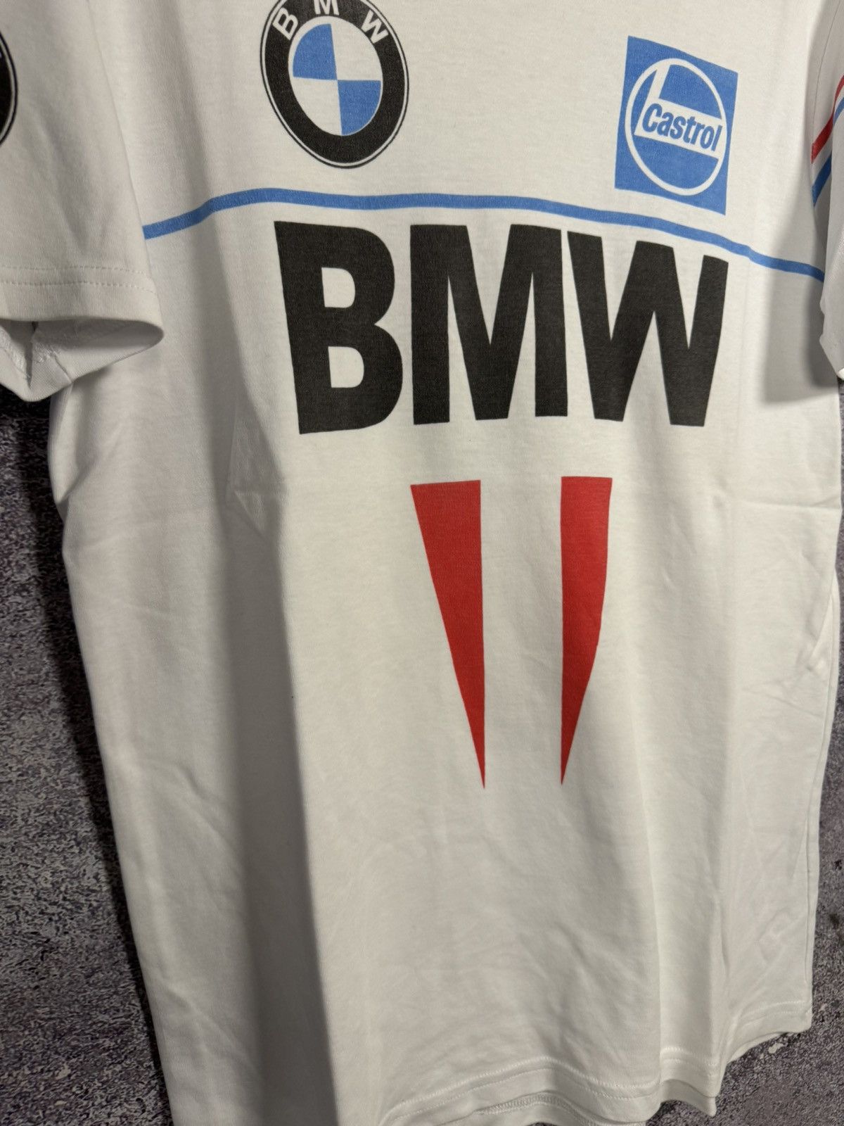 BMW × Vintage Vintage BMW Big logo tee y2k streetwear M size Size US M / EU 48-50 / 2 - 6 Thumbnail