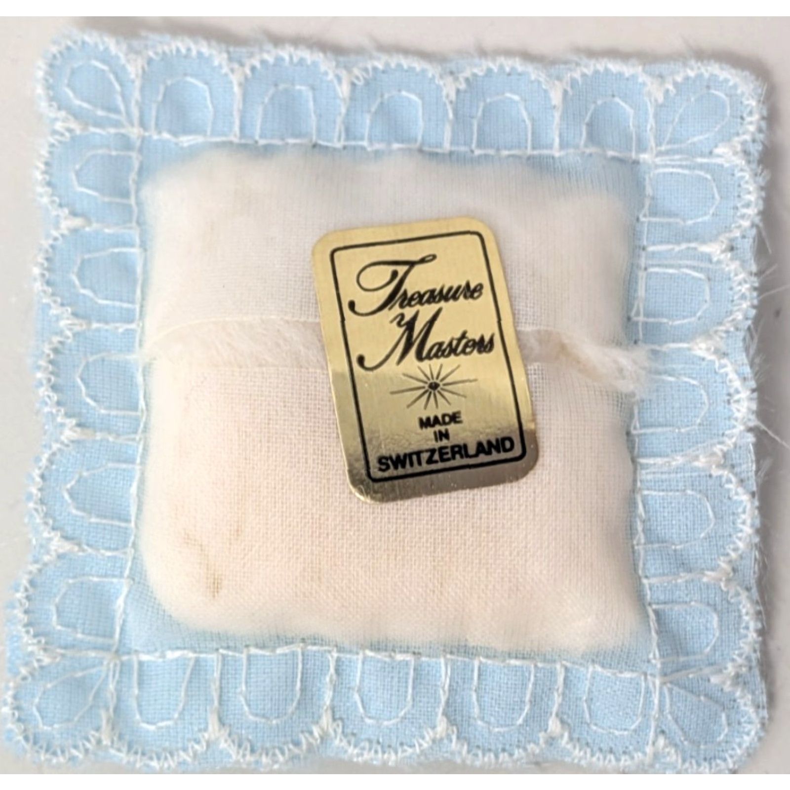 Vintage VINTAGE Treasure Masters Wedding Lily of the Valley Pin Cushion Handkerchief Set Shirt? Size ONE SIZE - 4 Thumbnail