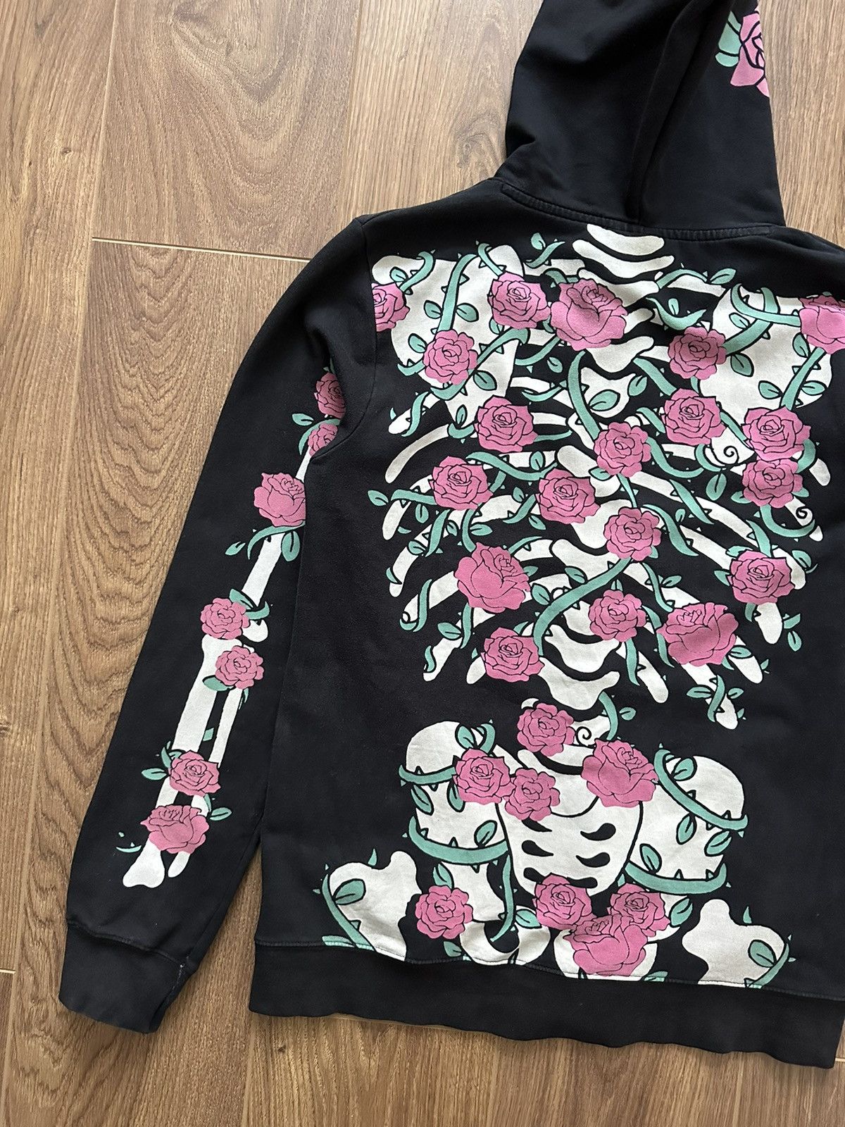 Japanese Brand × Vintage Vintage Skeleton Floral Pint Black Cotton Full Zip Hoodie Size M / US 6-8 / IT 42-44 - 9 Thumbnail