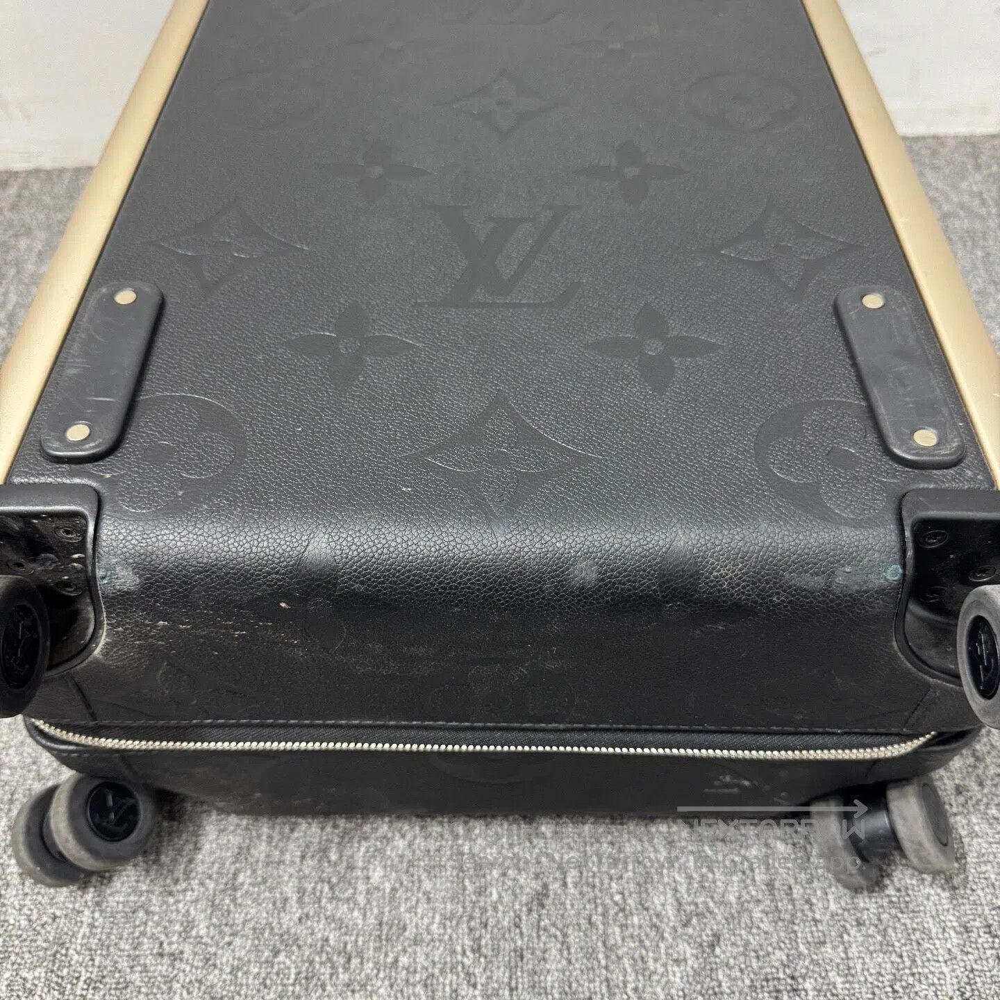 Louis Vuitton Louis Vuitton Wavy patterned vintage luggage suitcase| Size ONE SIZE - 4 Thumbnail