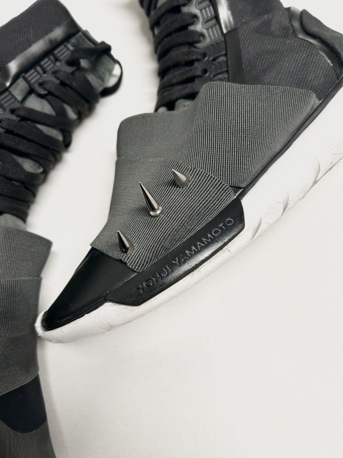 Y-3 FW2016 Qasa Boot Spiked Size US 9 / EU 42 - 9 Thumbnail