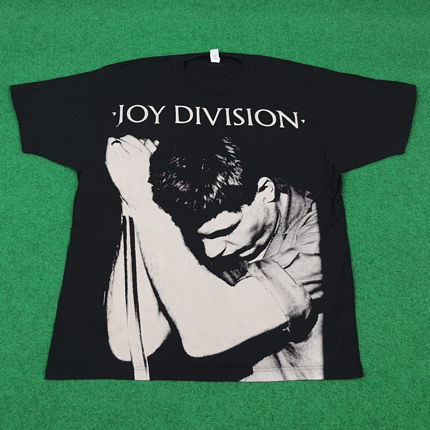 Band Tees × Vintage Vintage Joy Division American Rock Band Tshirt Size US XL / EU 56 / 4 - 1 Thumbnail