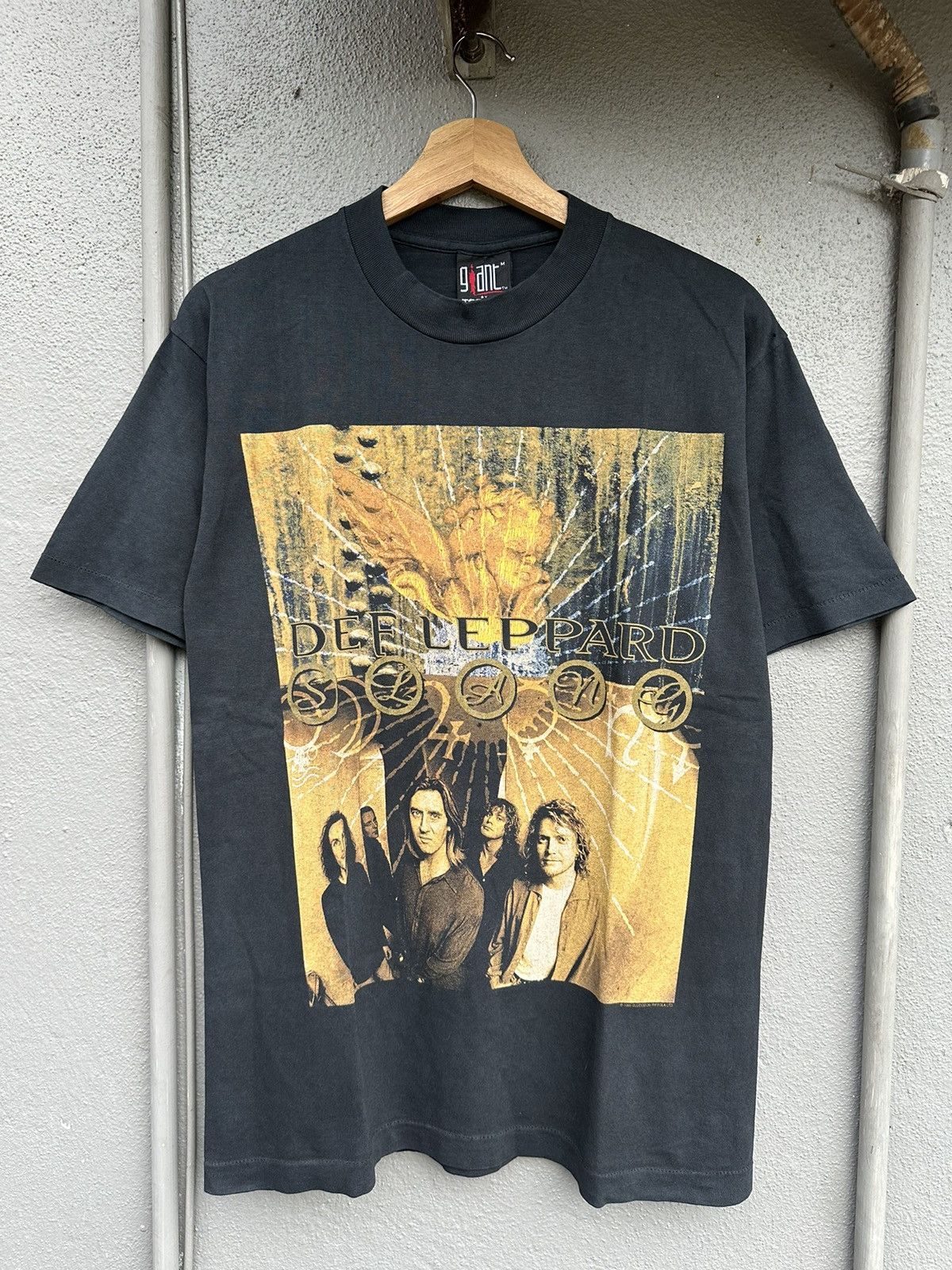 Def Leppard × Vintage Vintage 90’s Def Leppard Slang Band Rock USA Tshirt Size US M / EU 48-50 / 2 - 1 Thumbnail