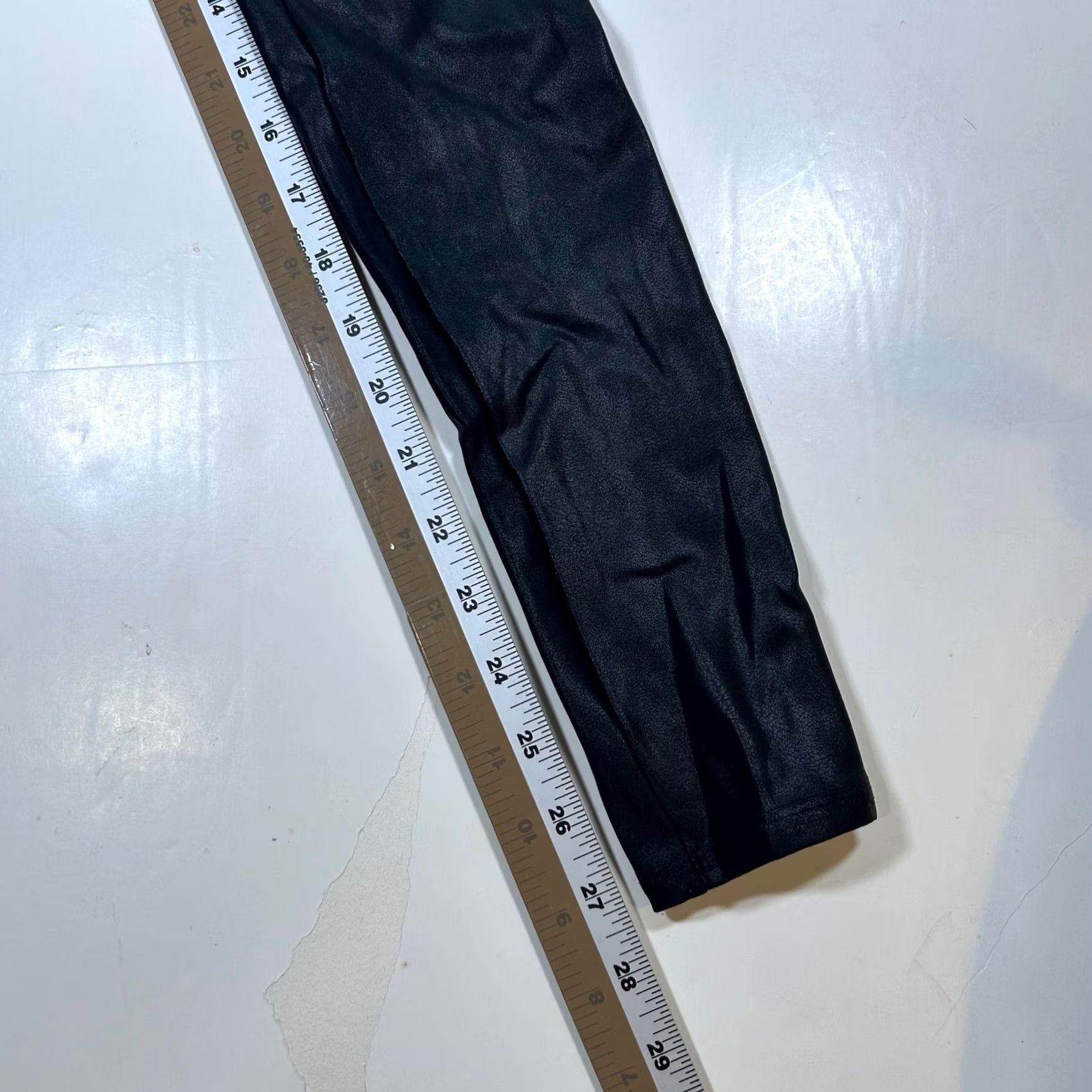 Spanx Spanx Leggings Womens Small Black Tummy Control Faux Leather Shine Size 28" / US 6 / IT 42 - 7 Thumbnail