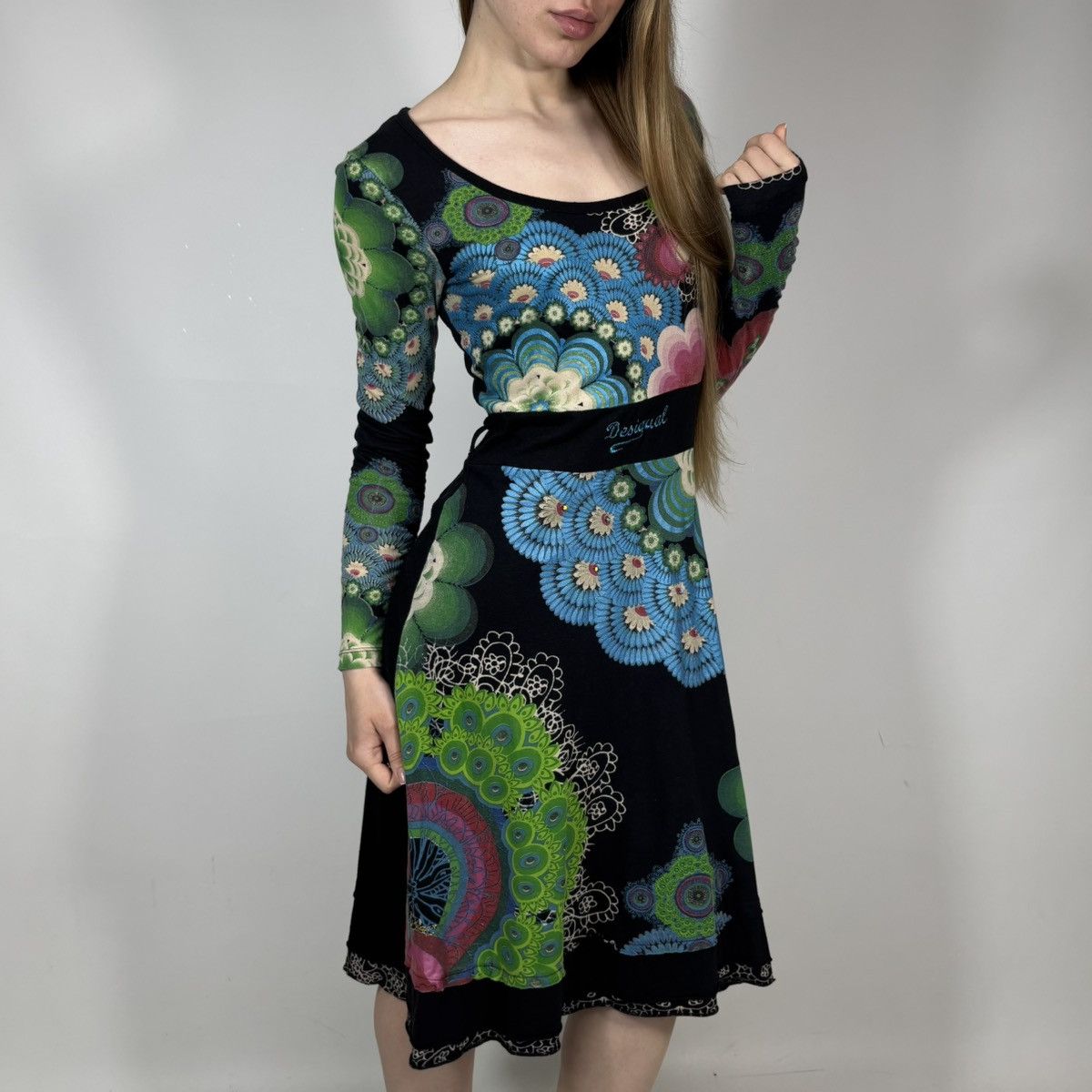 Desigual Vintage Y2K Desigual Floral Abstract Retro Style Midi Dress Size M / US 6-8 / IT 42-44 - 1 Thumbnail