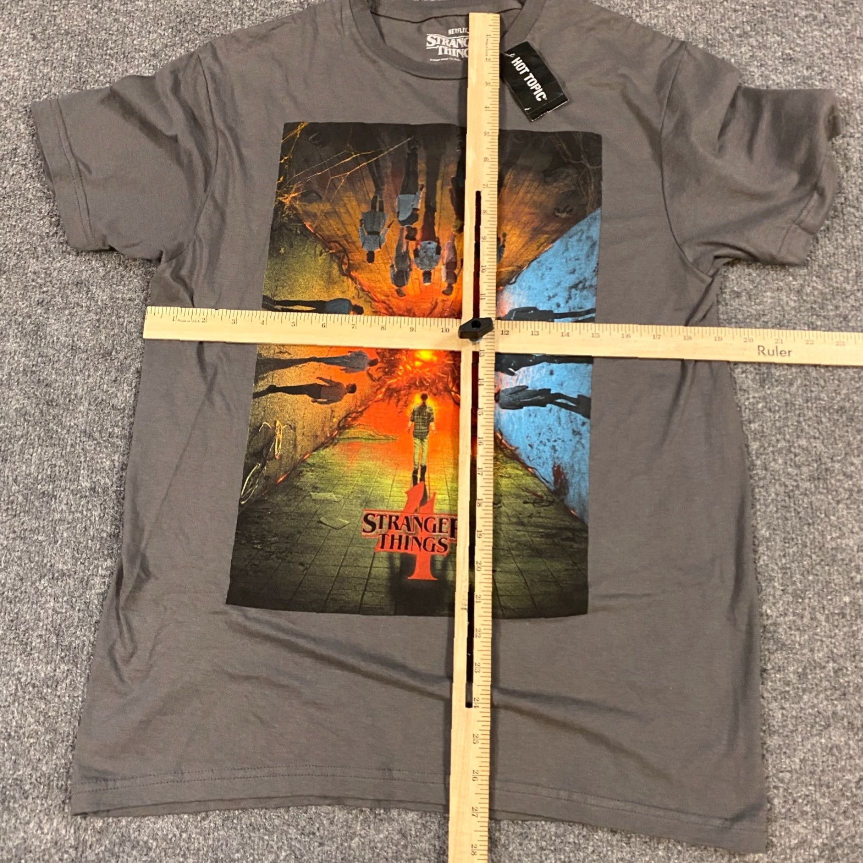 Hot Topic Stranger Things Stitch T-Shirt M Gray Hot Topic Official NEW User: Stranger Things Official M Gray T-Shirt Hot Topic NEW Size US M / EU 48-50 / 2 - 2 Thumbnail