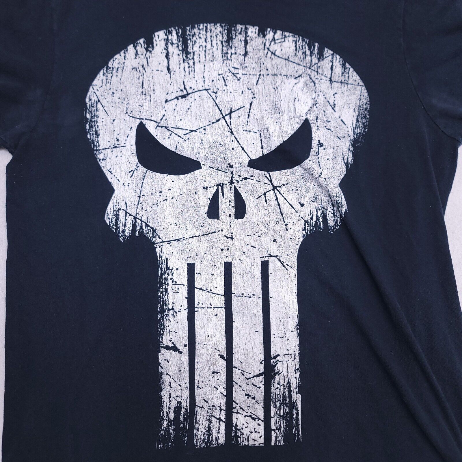 Marvel Comics Marvel Punisher Pullover Graphic Shirt Mens Size M Black Size US M / EU 48-50 / 2 - 3 Thumbnail