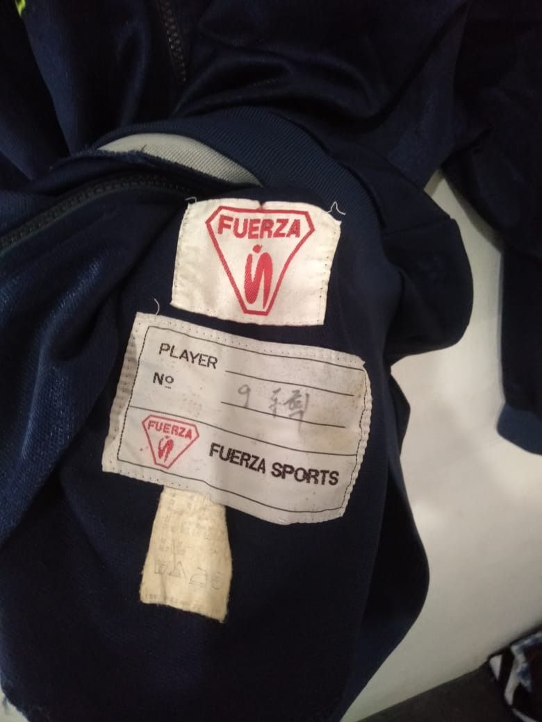 Japanese Brand × Vintage 90’s FUERZA TRACK JACKET Size US L / EU 52-54 / 3 - 5 Thumbnail