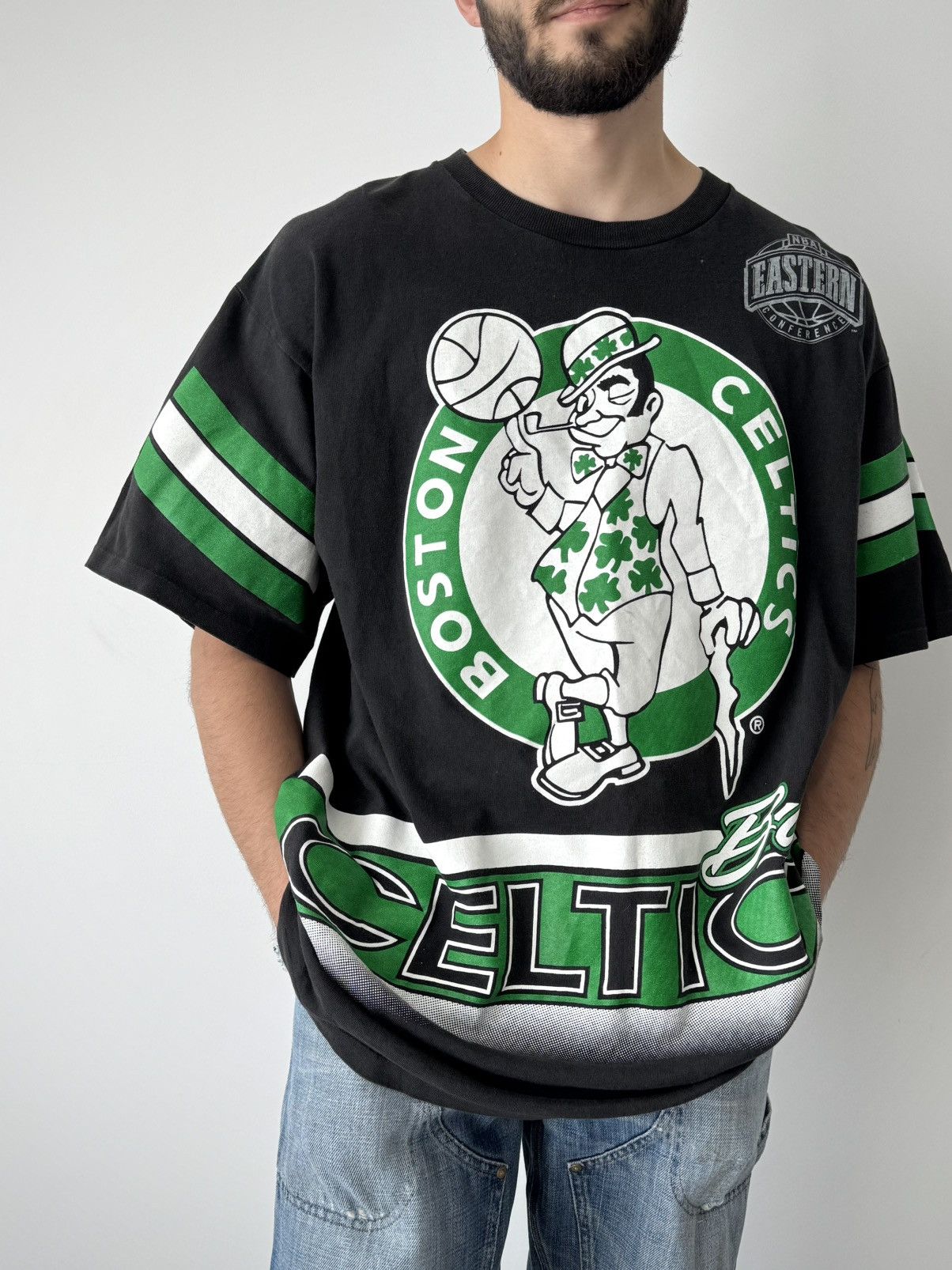 NBA Vintage 90s NBA Boston Celtics Full Print T-Shirt Size US L / EU 52-54 / 3 - 1 Thumbnail