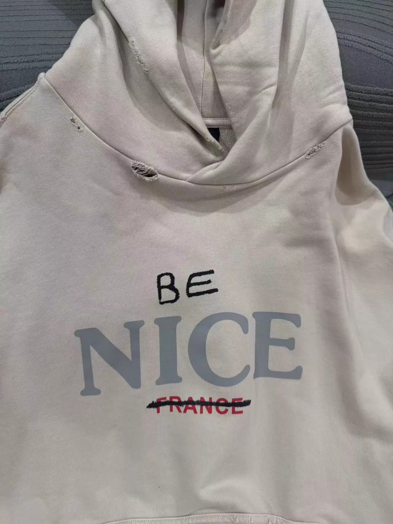Balenciaga Balenciaga Unworn Hoodie Size US S / EU 44-46 / 1 - 2 Thumbnail