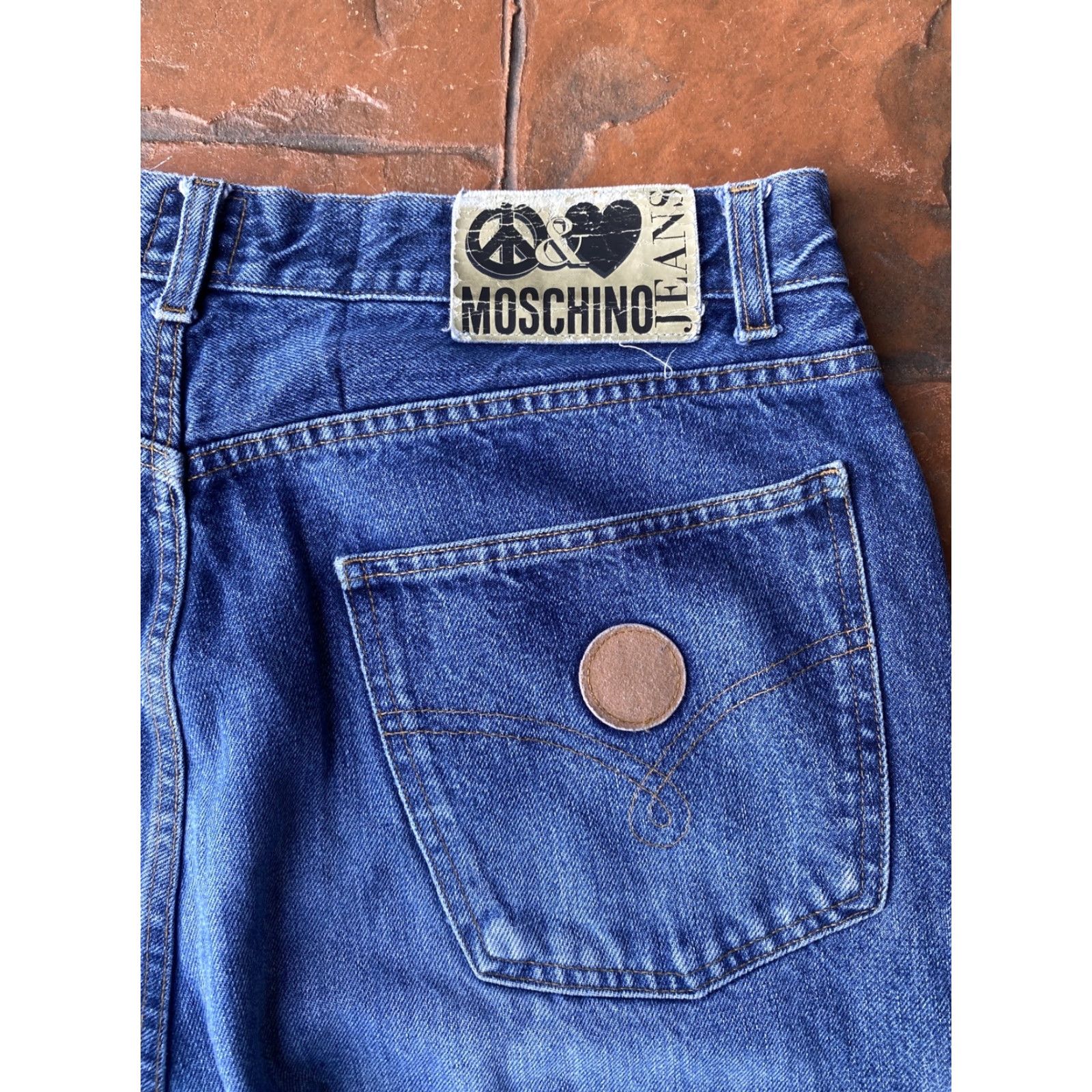 Moschino VINTAGE Moschino Peace Sign Jeans Denim 90s Button Fly Dark Washed 36 Mens Europe Italy Regular Size US 36 / EU 52 - 7 Thumbnail
