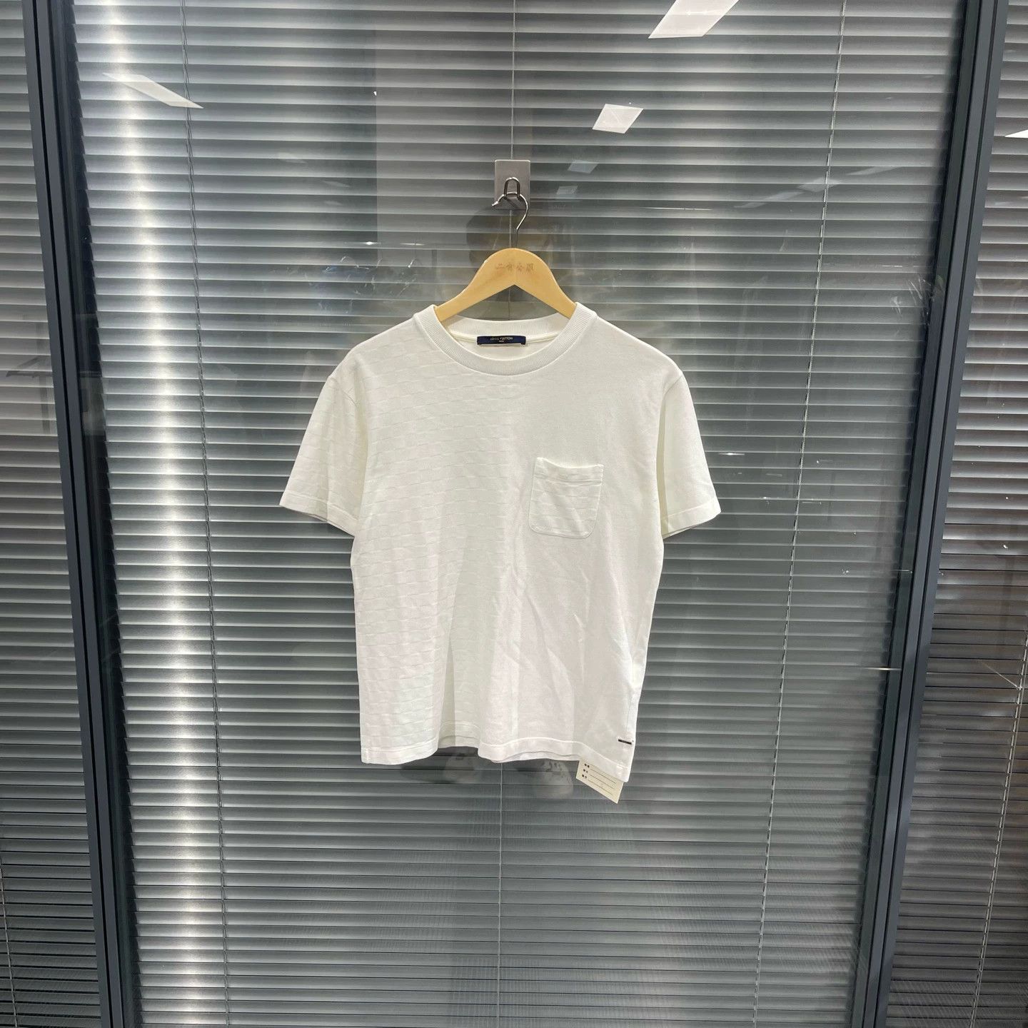 Louis Vuitton LV Checkerboard Pocket Short Sleeve Tee S Size US S / EU 44-46 / 1 - 1 Thumbnail