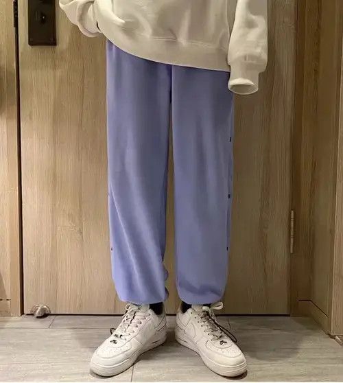 button pants