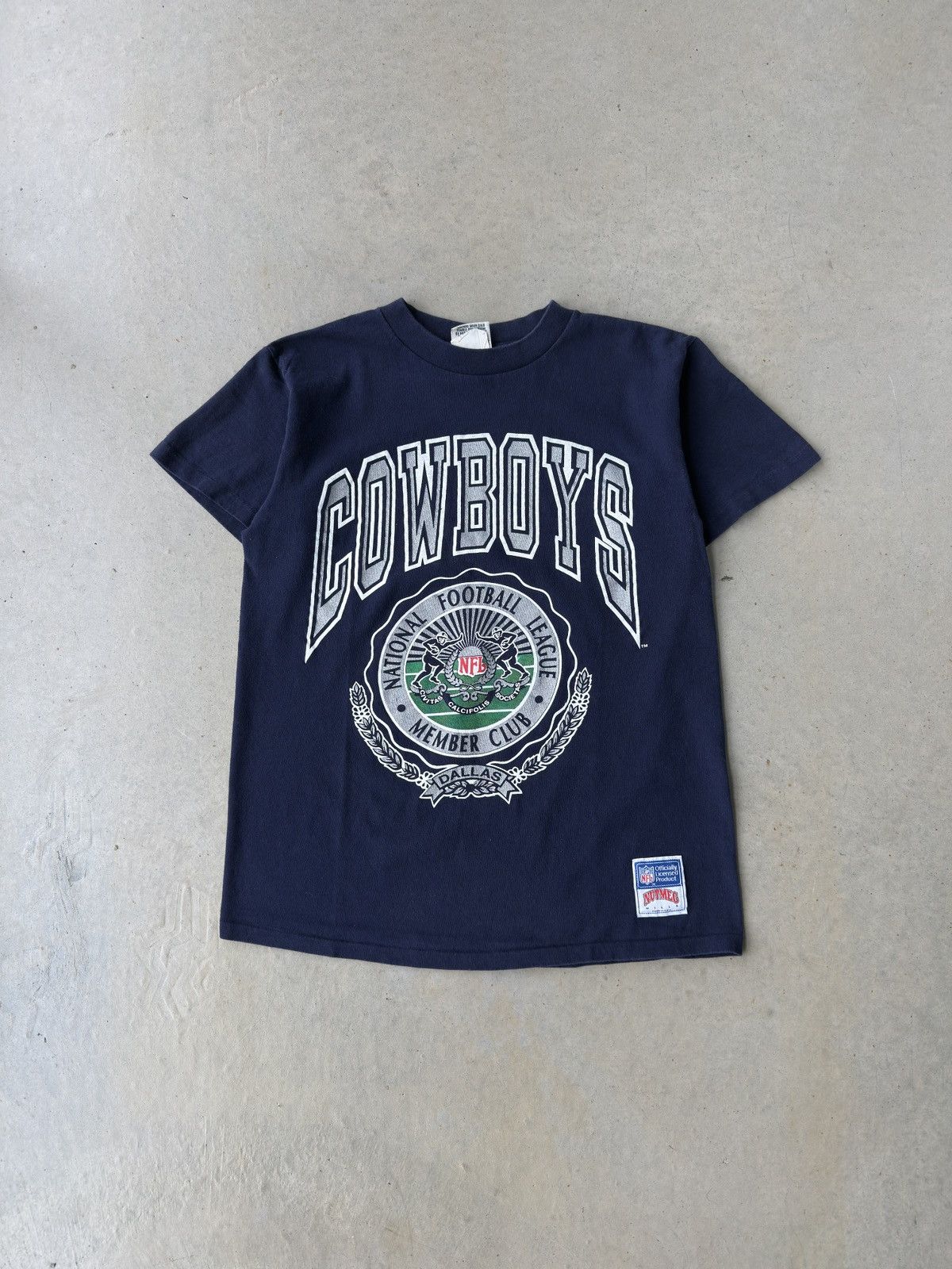 Nutmeg Vintage 90s Dallas Cowboys NFL Nutmeg T-Shirt Size US M / EU 48-50 / 2 - 1 Thumbnail