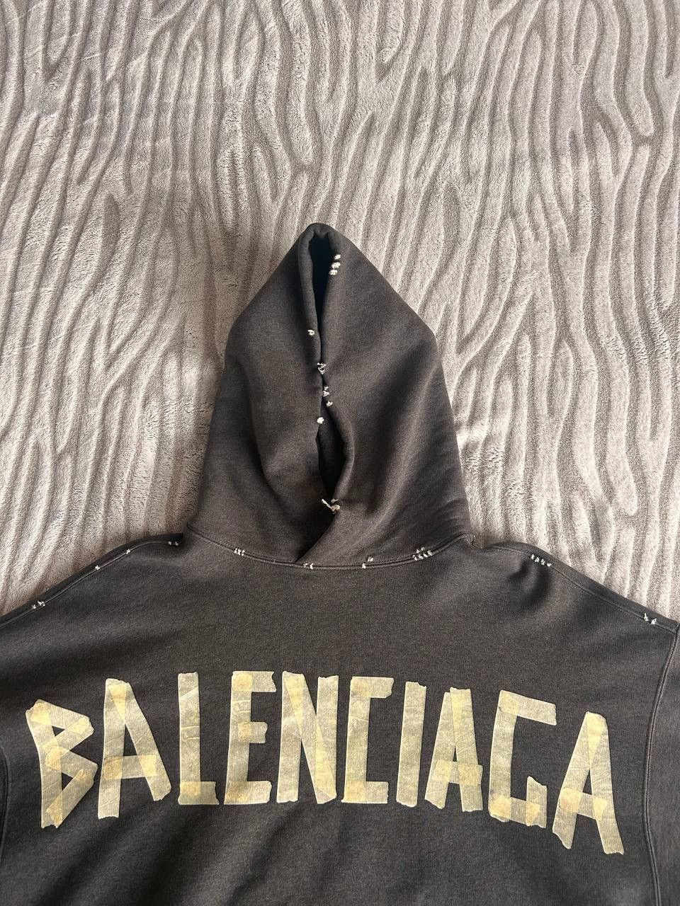 Balenciaga balenciaga tape logo hoodie Size US XS / EU 42 / 0 - 4 Thumbnail