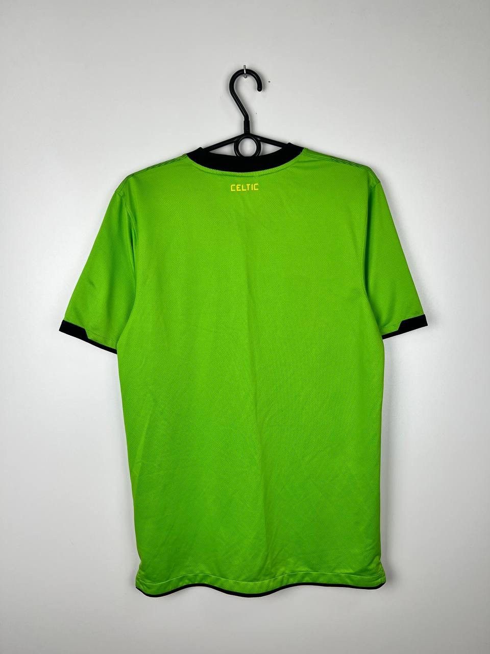Nike Celtic 2010-11 Nike away jersey t-shirts size M Size US M / EU 48-50 / 2 - 2 Thumbnail