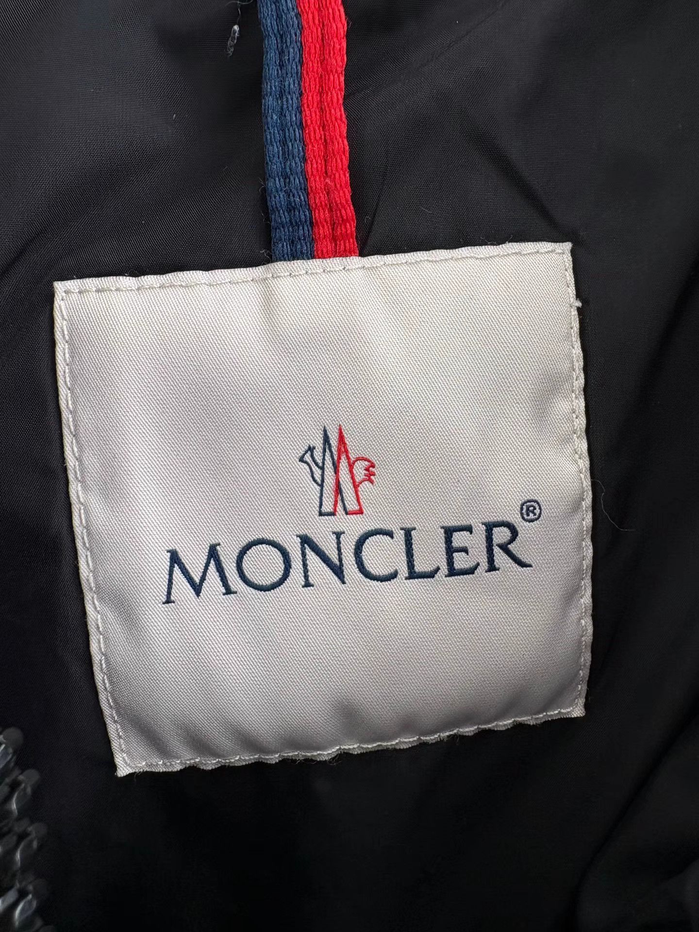 Moncler MONCLER APHROTI Fur Collar Down Jacket Size US M / EU 48-50 / 2 - 4 Thumbnail