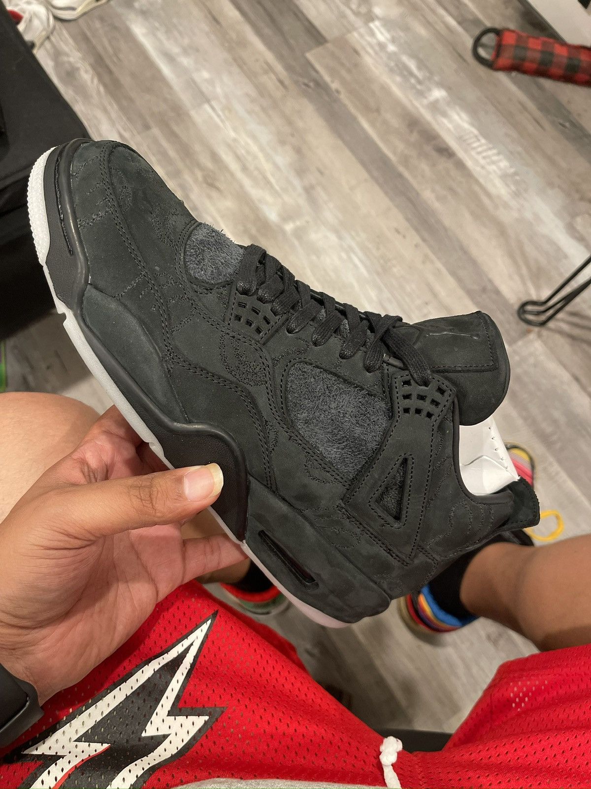 Jordan Brand Air Jordan 4 Kaws 2017 Black Size 10.5 Size US 10.5 / EU 43-44 - 2 Thumbnail
