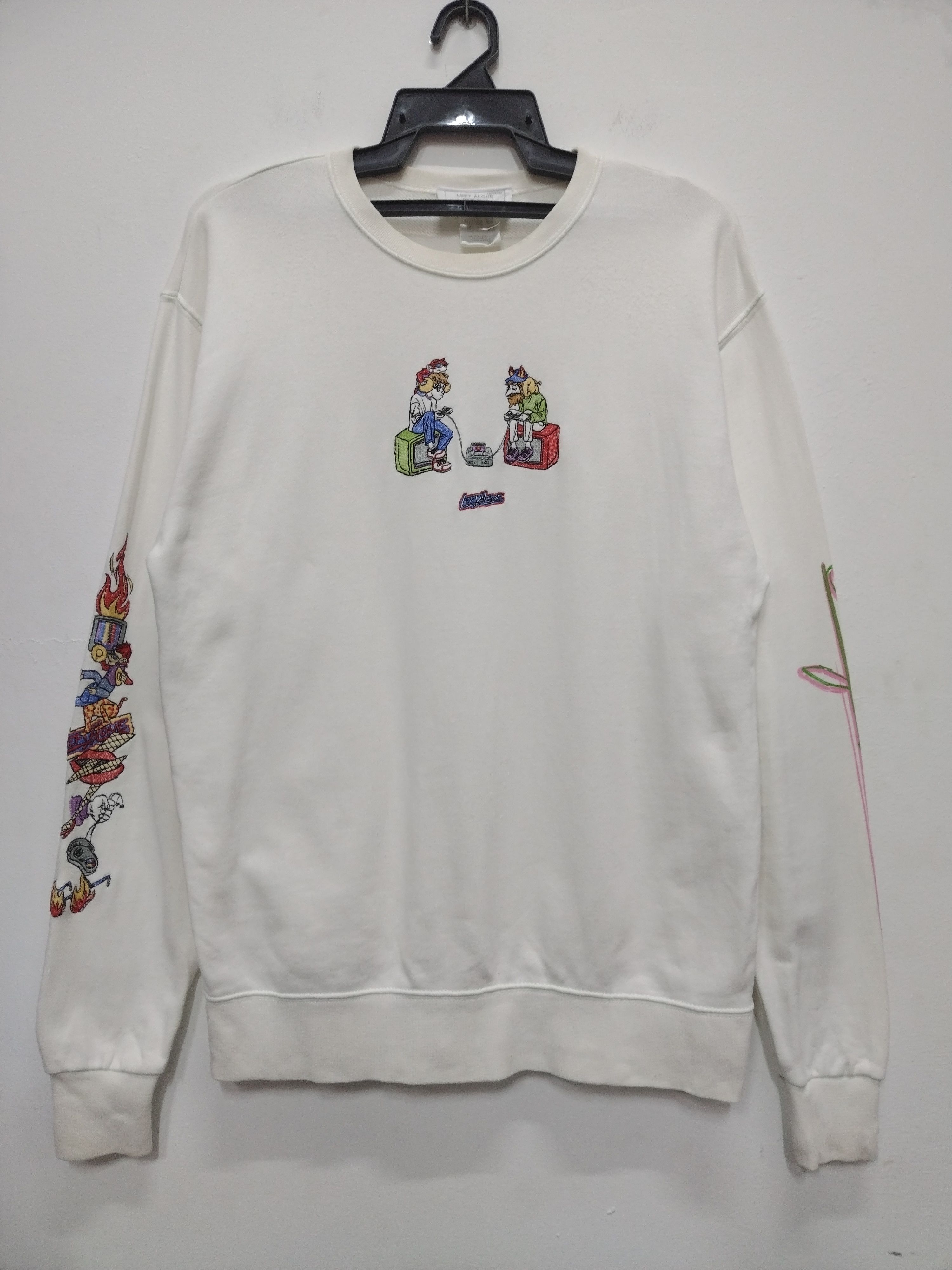 Japanese Brand Awesome Left Alone embroidered crewneck sweatshirt Size US L / EU 52-54 / 3 - 1 Thumbnail