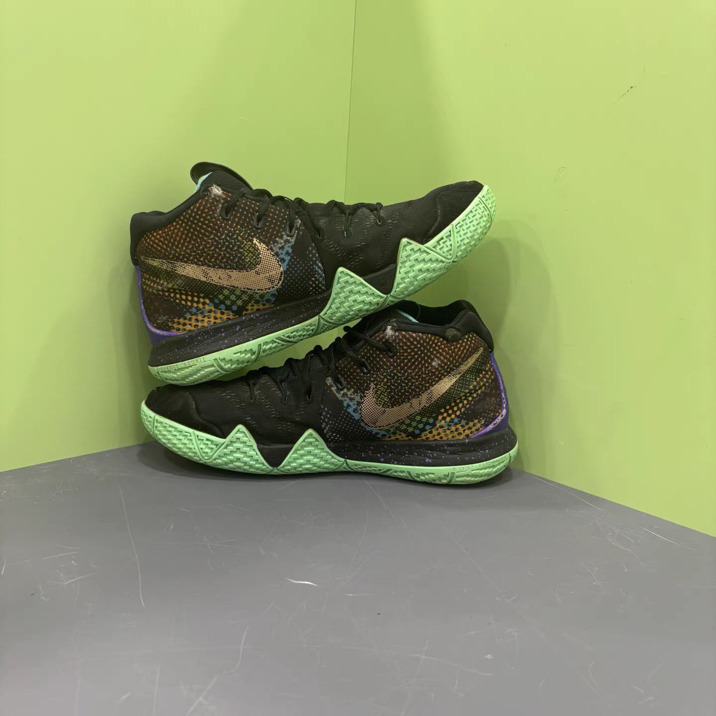 Nike Nike Kyrie 4 Mamba Mentality Basketball Shoes K15 Size US 10 / EU 43 - 5 Thumbnail