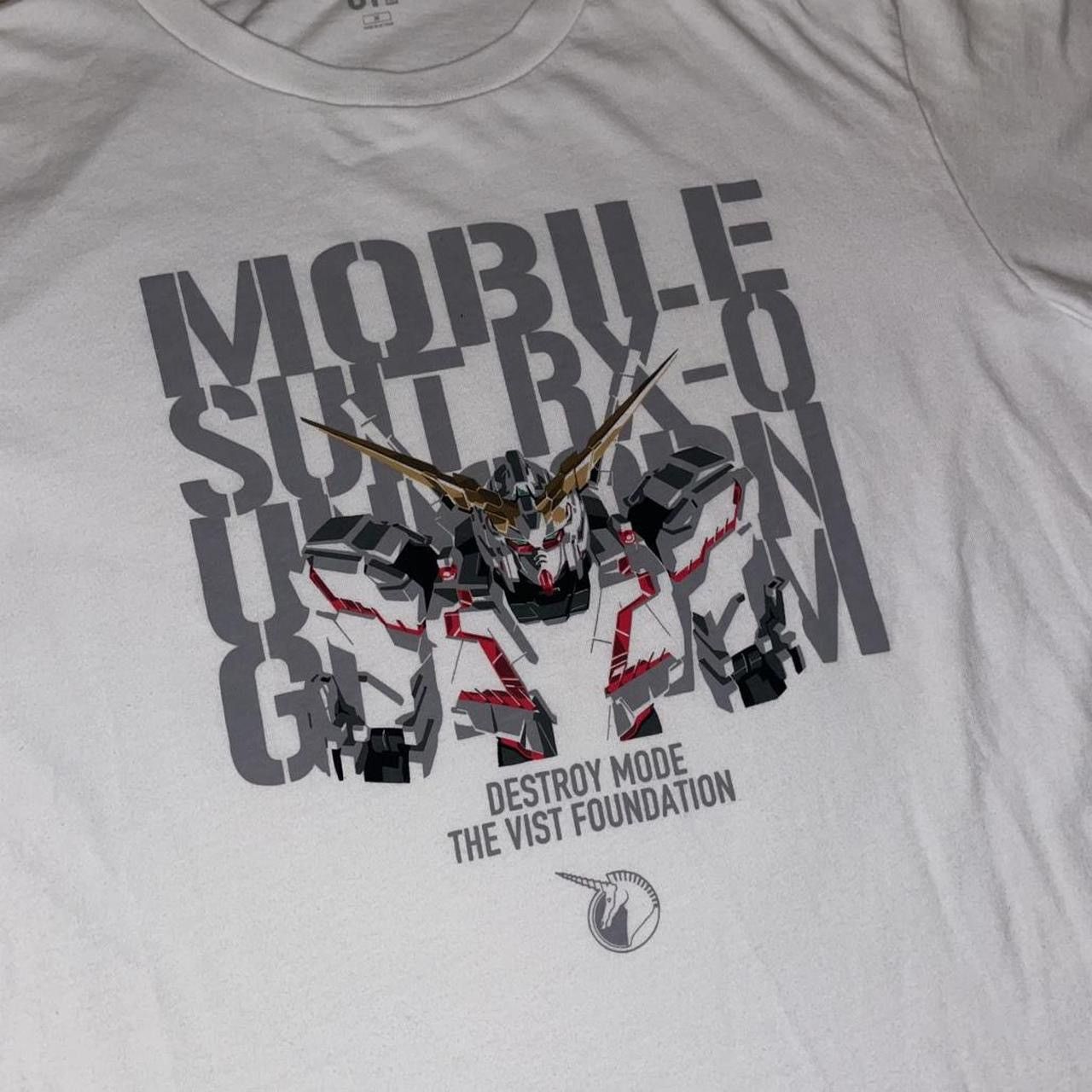 Uniqlo Uniqlo x Gundam Mobile Suit RX-0 Unicorn t shirt Size US M / EU 48-50 / 2 - 2 Thumbnail