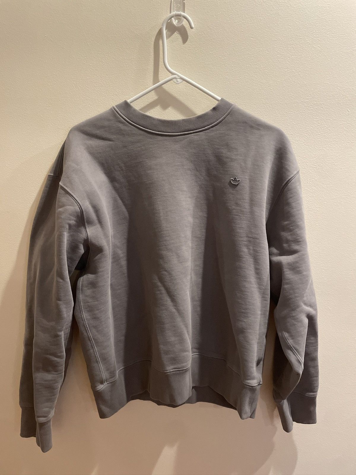 Adidas Grey Adidas Crewneck Size US M / EU 48-50 / 2 - 1 Thumbnail