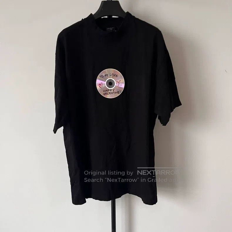Balenciaga Balenciaga Letter Vinyl Record Print Round Neck Short Slee Size US M / EU 48-50 / 2 - 1 Thumbnail