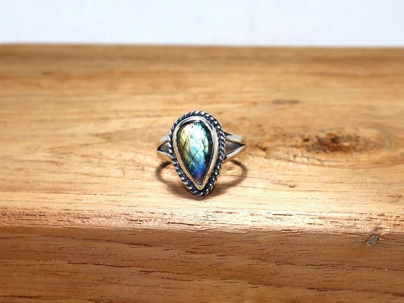 Handmade Labradorite Statement Ring: 925 Sterling Silver Jewelry, Size ONE SIZE - 3 Thumbnail