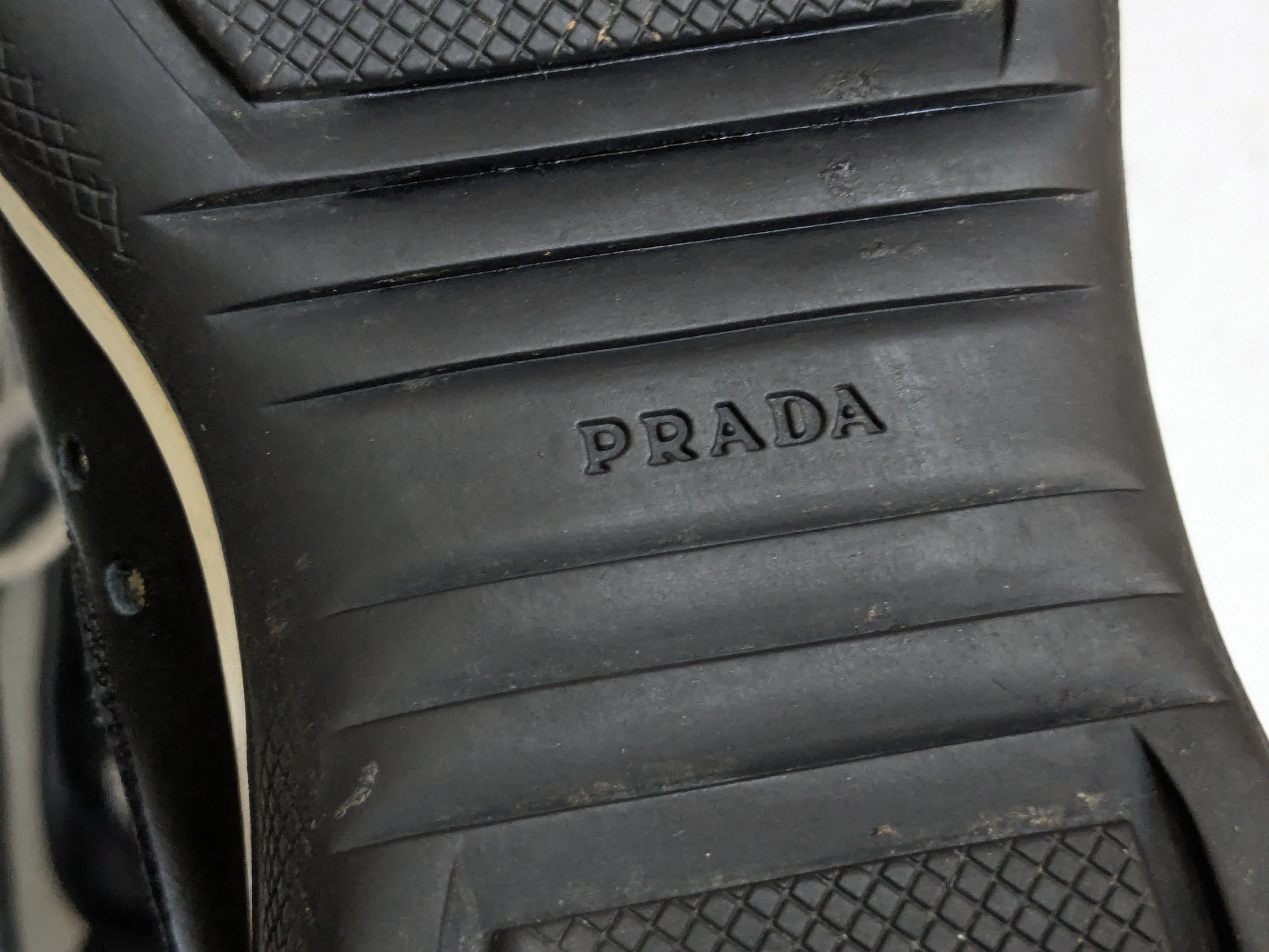 Prada Prada Sneakers Black Leather 9 Low Tops Gray Silver Size US 9 / EU 42 - 16 Thumbnail