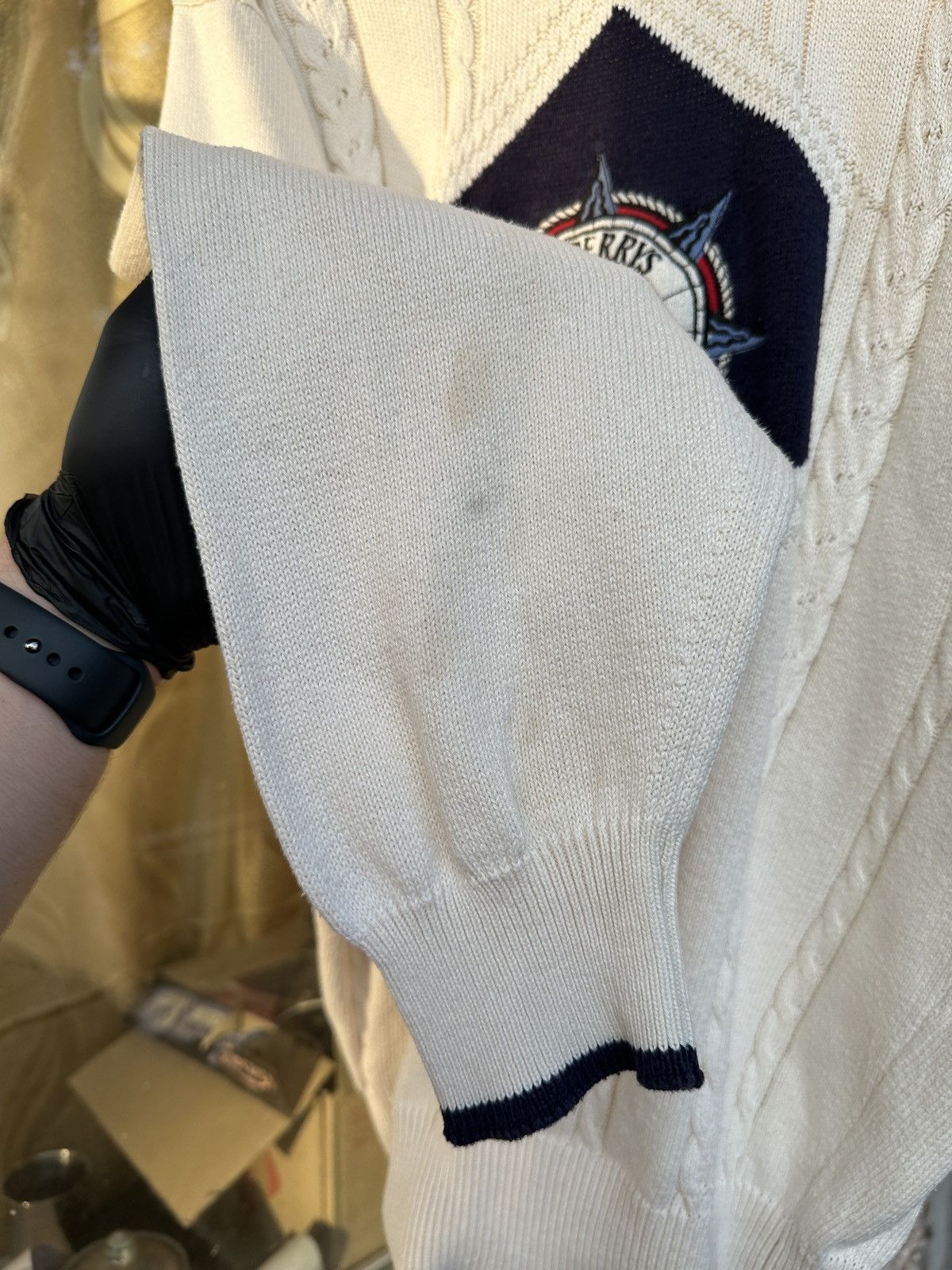 Burberry 90s Vintage Burberrys Big Logo Sweater Made In Scotland Size US L / EU 52-54 / 3 - 19 Thumbnail