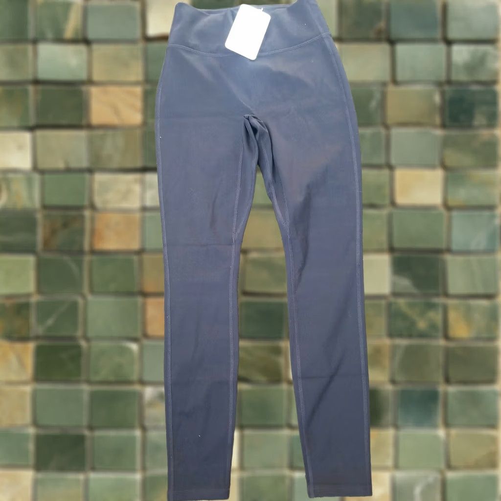 Fabletics Fabletics Motion365 High-Waisted Leggings, Small NWT, 4.95 Size 28" / US 6 / IT 42 - 1 Thumbnail