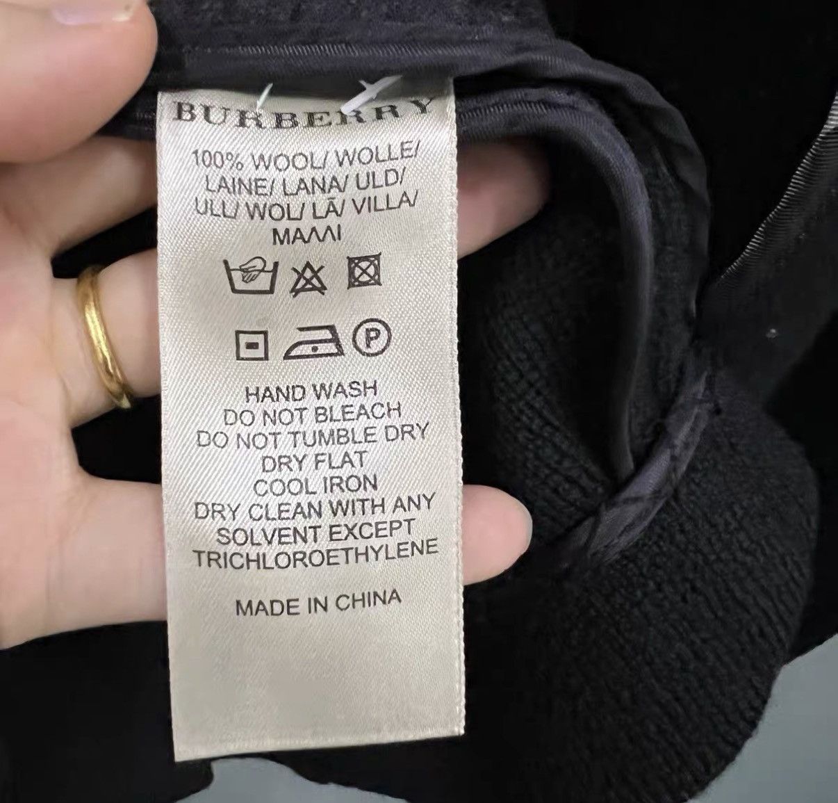 Burberry Burberry Black Knit Double-Breasted Sleeveless Coat J41 Size L / US 10 / IT 46 - 4 Thumbnail