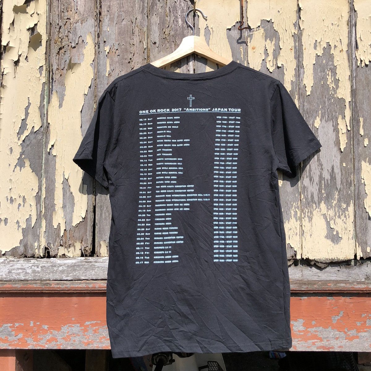 Band Tees Vintage y2k Ambitions Japan Tour 2017 Tshirt Size US M / EU 48-50 / 2 - 8 Thumbnail